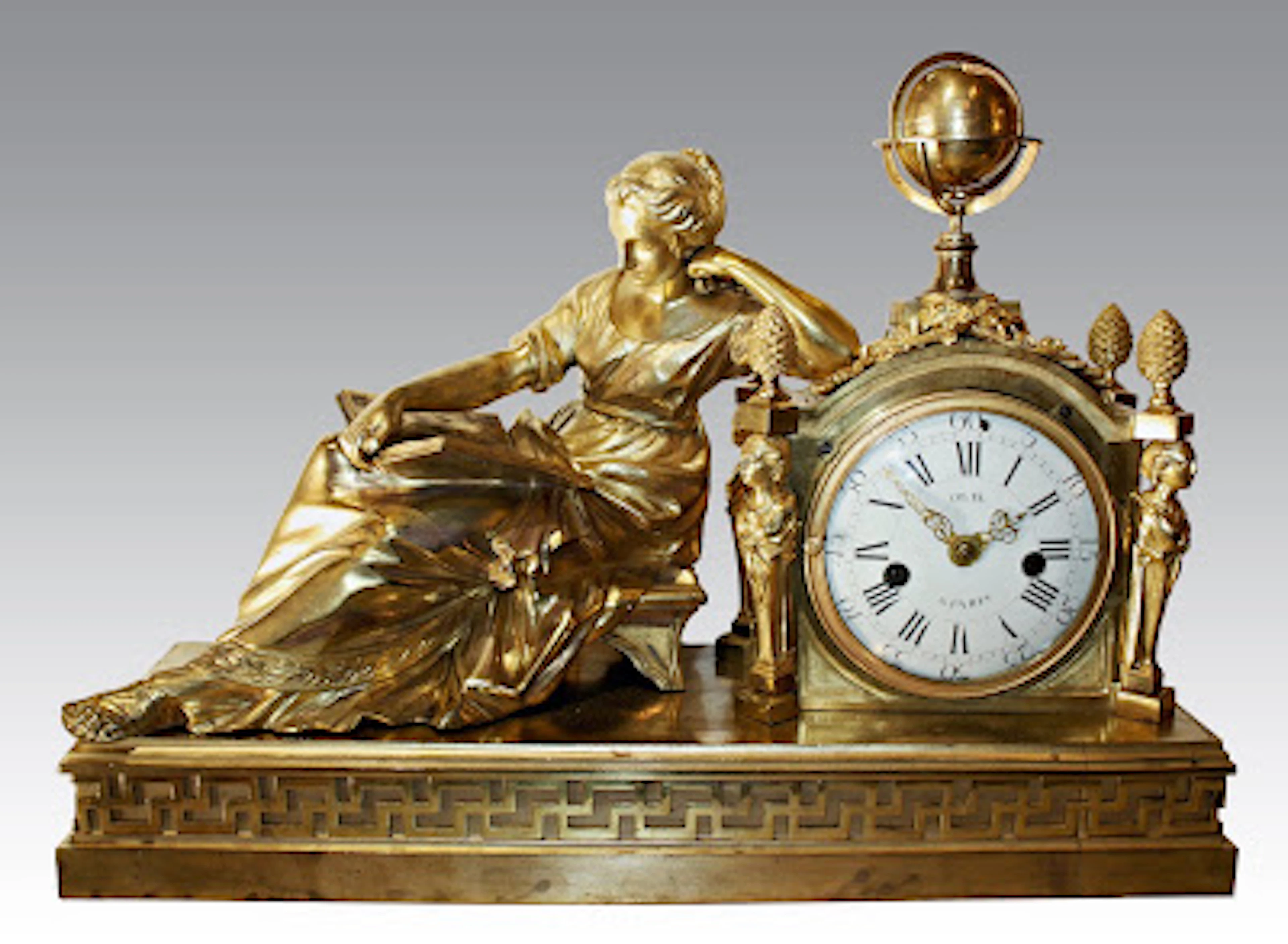 Pendule à la Geoffrin par Olin à Paris