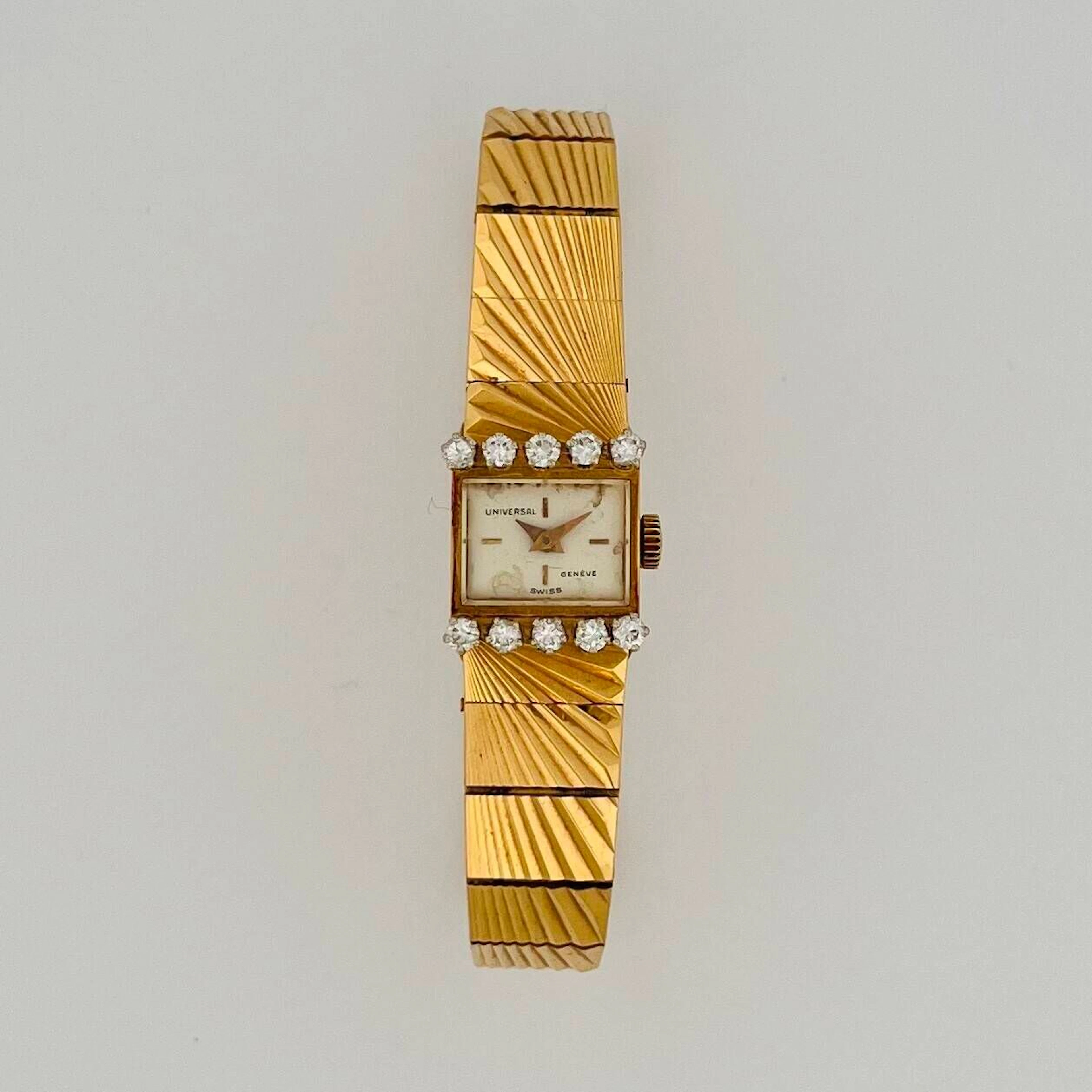 UNIVERSAL GENÈVE - Lot 53