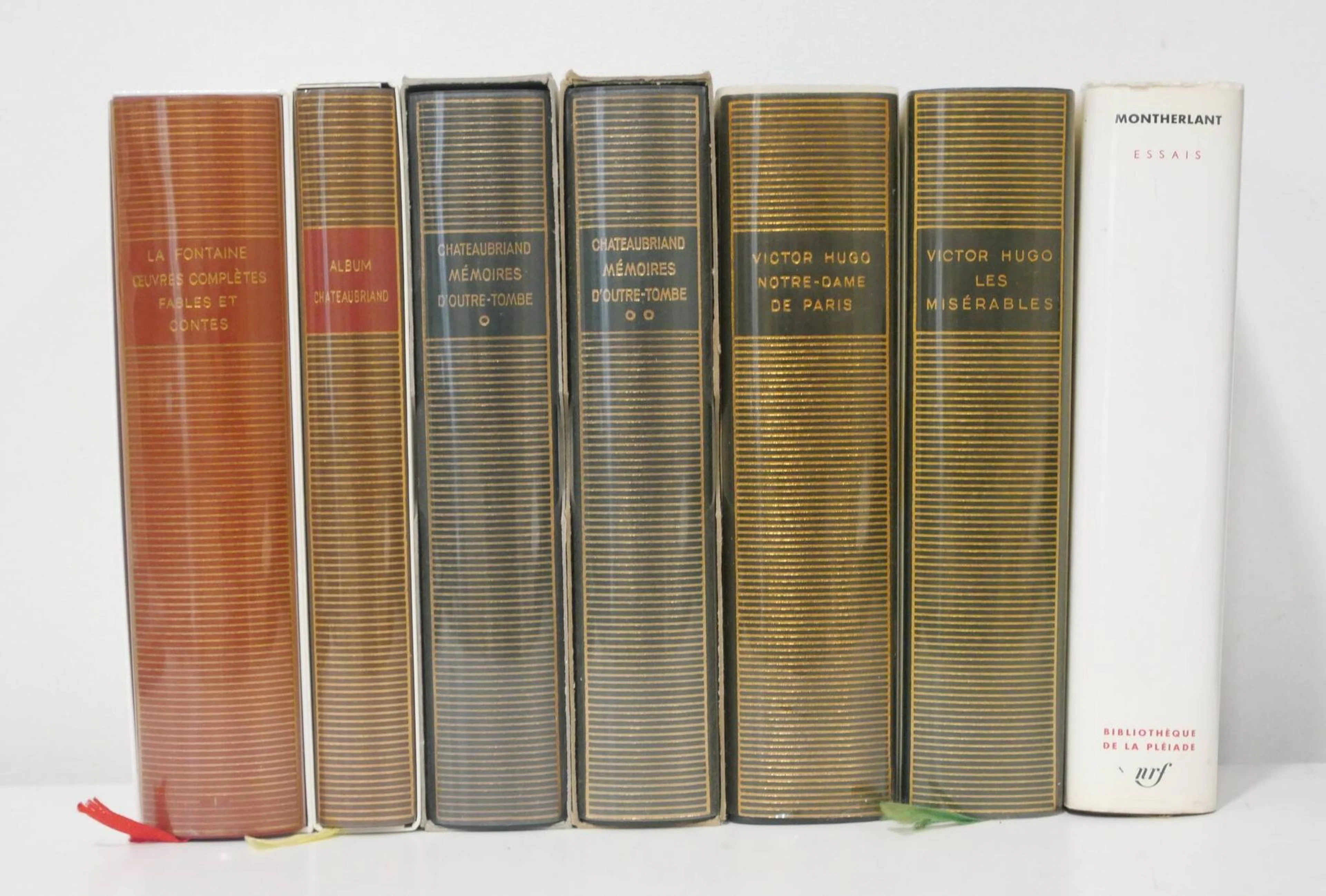LA PLEIADE LIBRARY - Lot 572