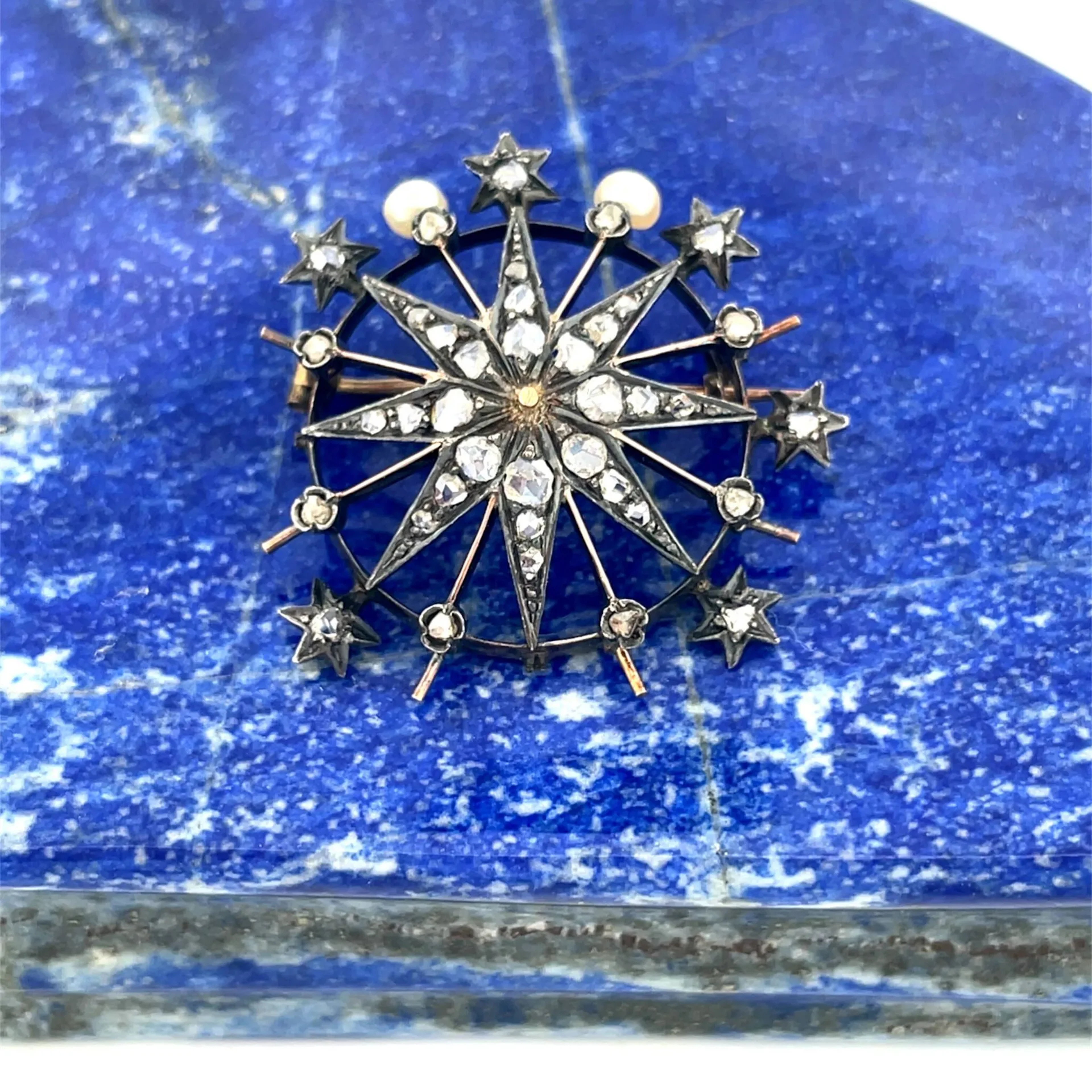 "Stars" brooch in rose gold (750) and silver (min. 800), ope - Lot 140