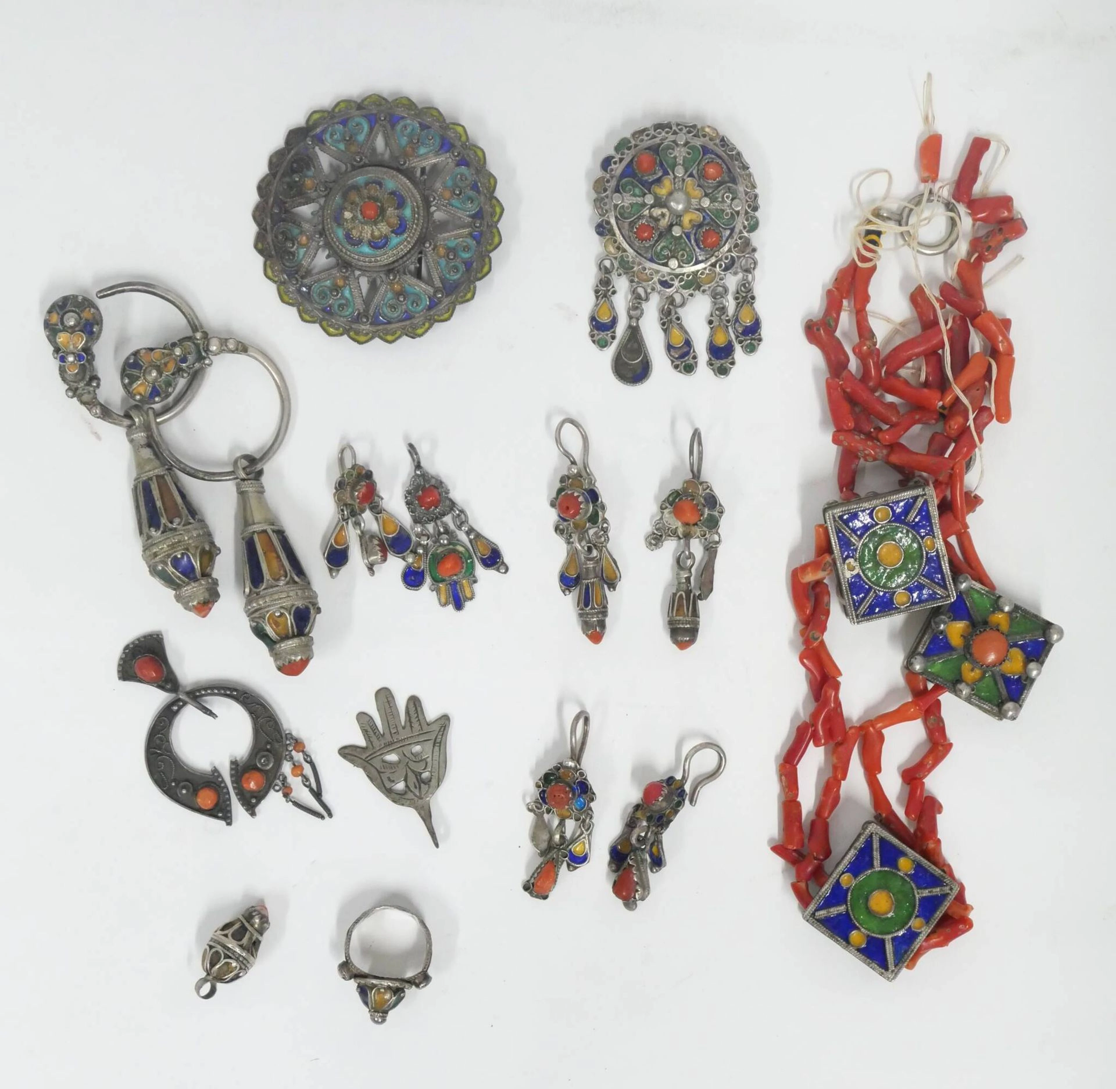 Set of Kabyle jewelry, Algeria, Benni Yenni, 20th century - Lot 166