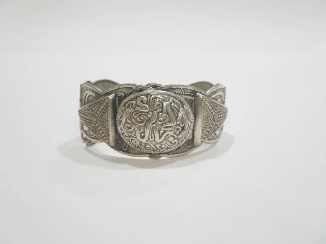 Oriental hinged bracelet, Middle East or North Africa, 20th - Lot 137