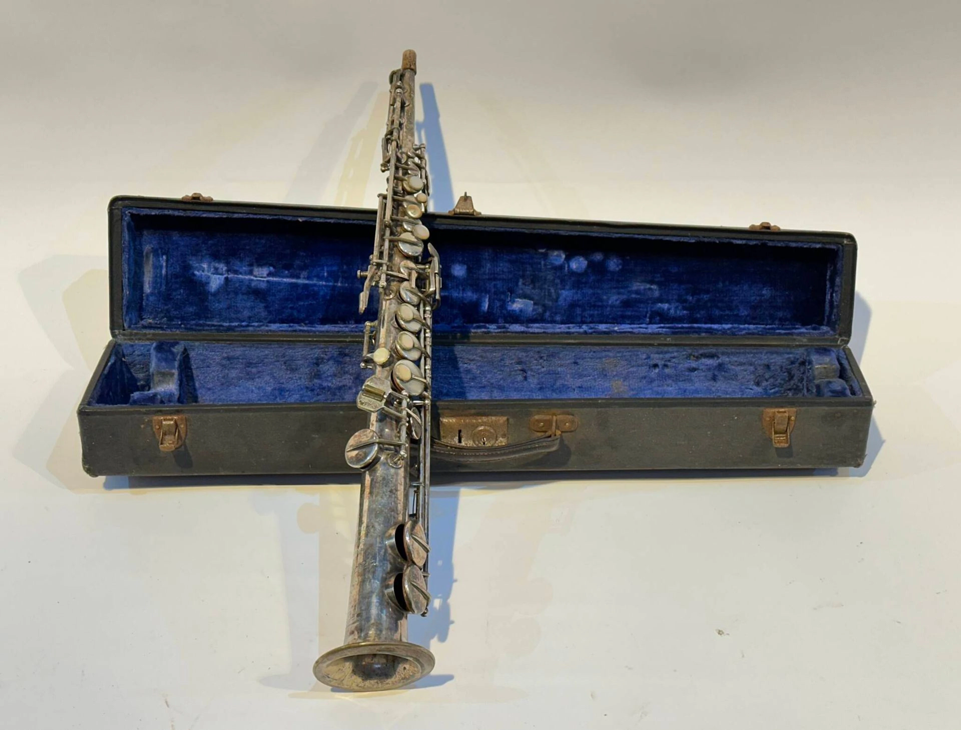 Pierrette clarinet, standard fanfare model in its case - Lot 326