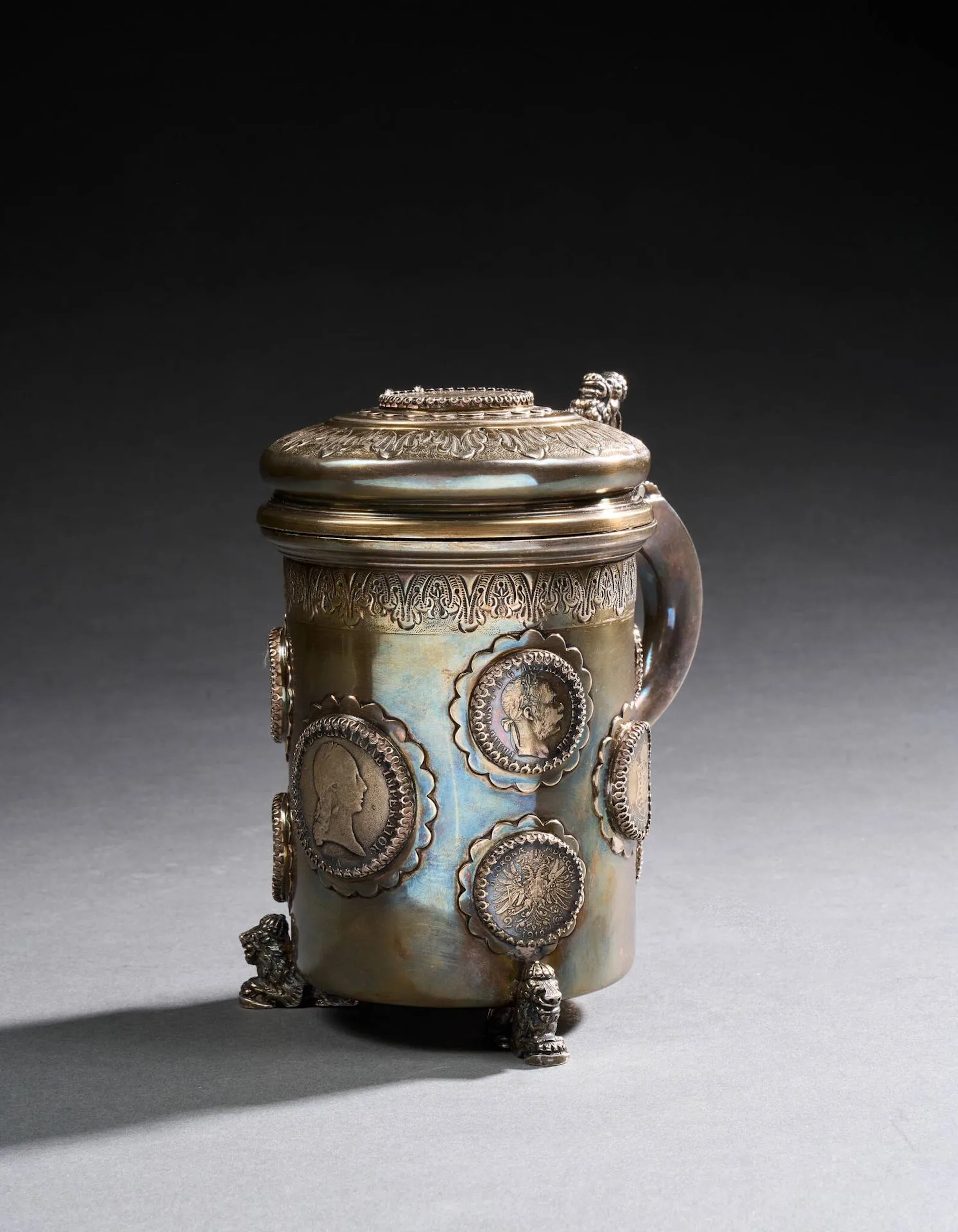 Silver TANKARD decorated with twelve silver coins, mostly Hu - Lot 149