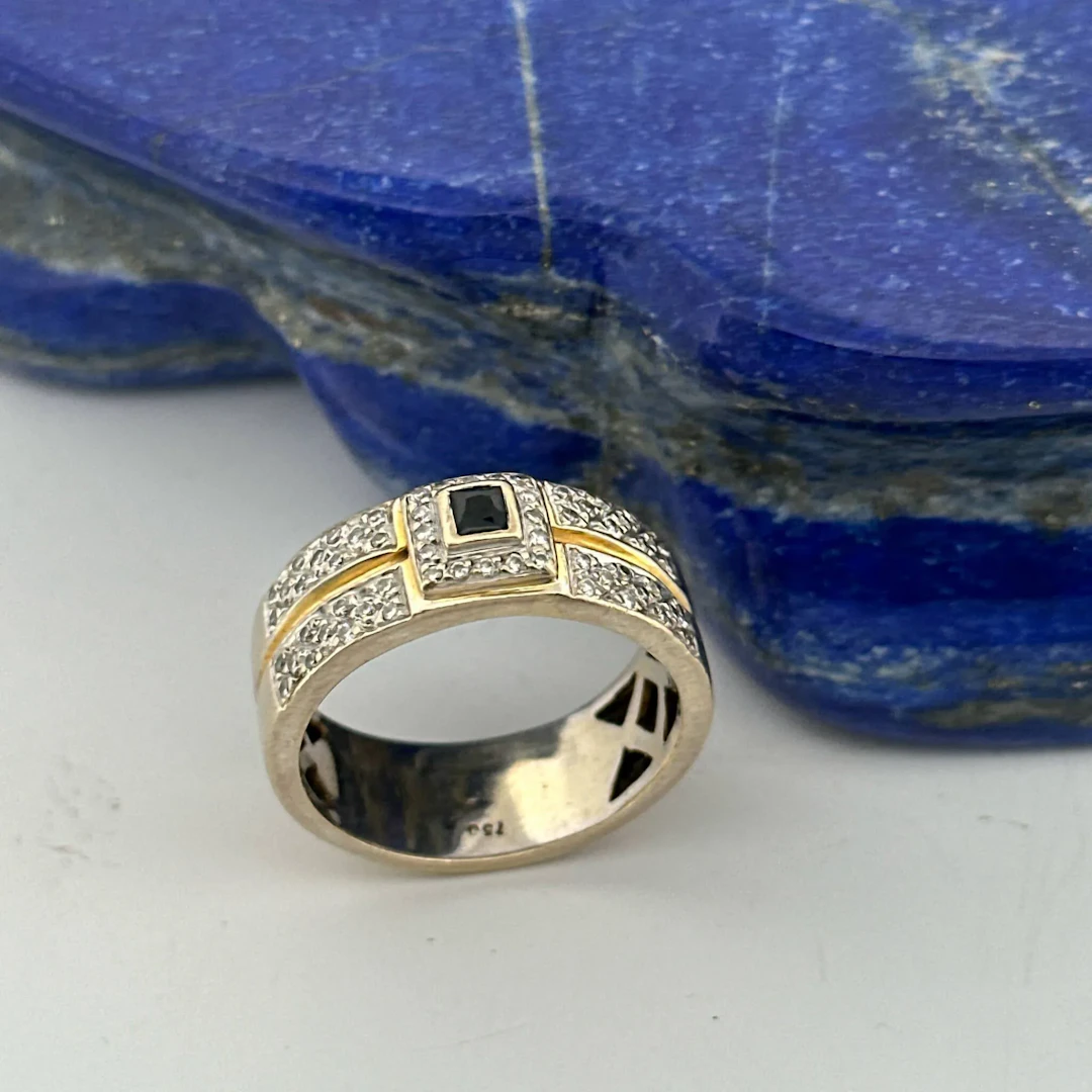 Men's geometric ring in yellow and white gold (750) set with - Lot 281