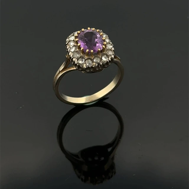 "Cushion" ring in white gold (750) and platinum (950) set wi - Lot 296