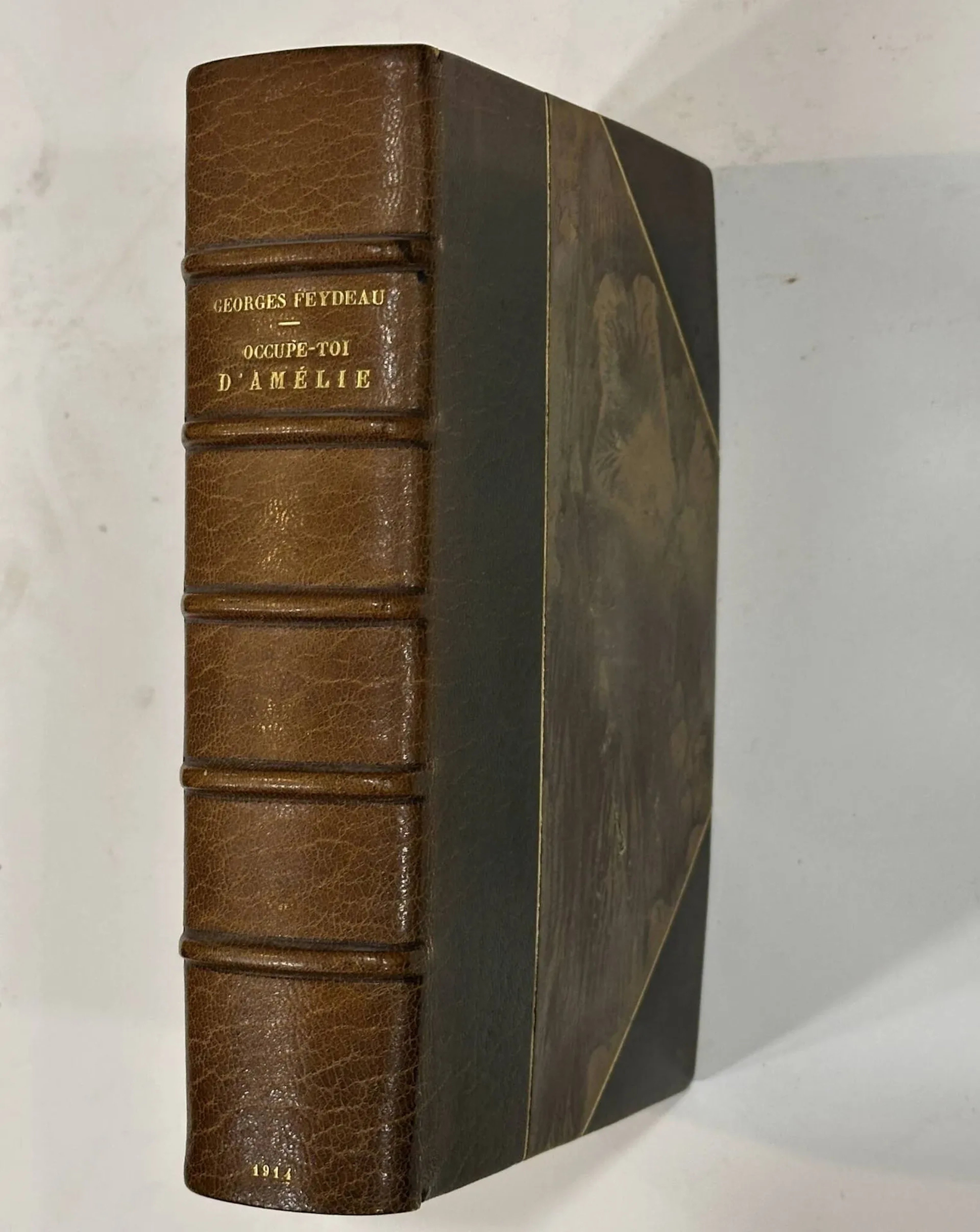 FEYDEAU, Georges. Occupe-toi d'Amélie! Play in three acts an - Lot 157