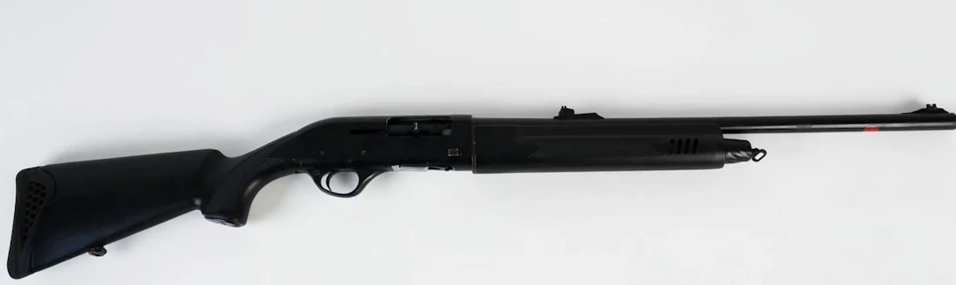 Hatsan Escort semi-automatic shotgun, 12/76 caliber (No. 304 - Lot 77