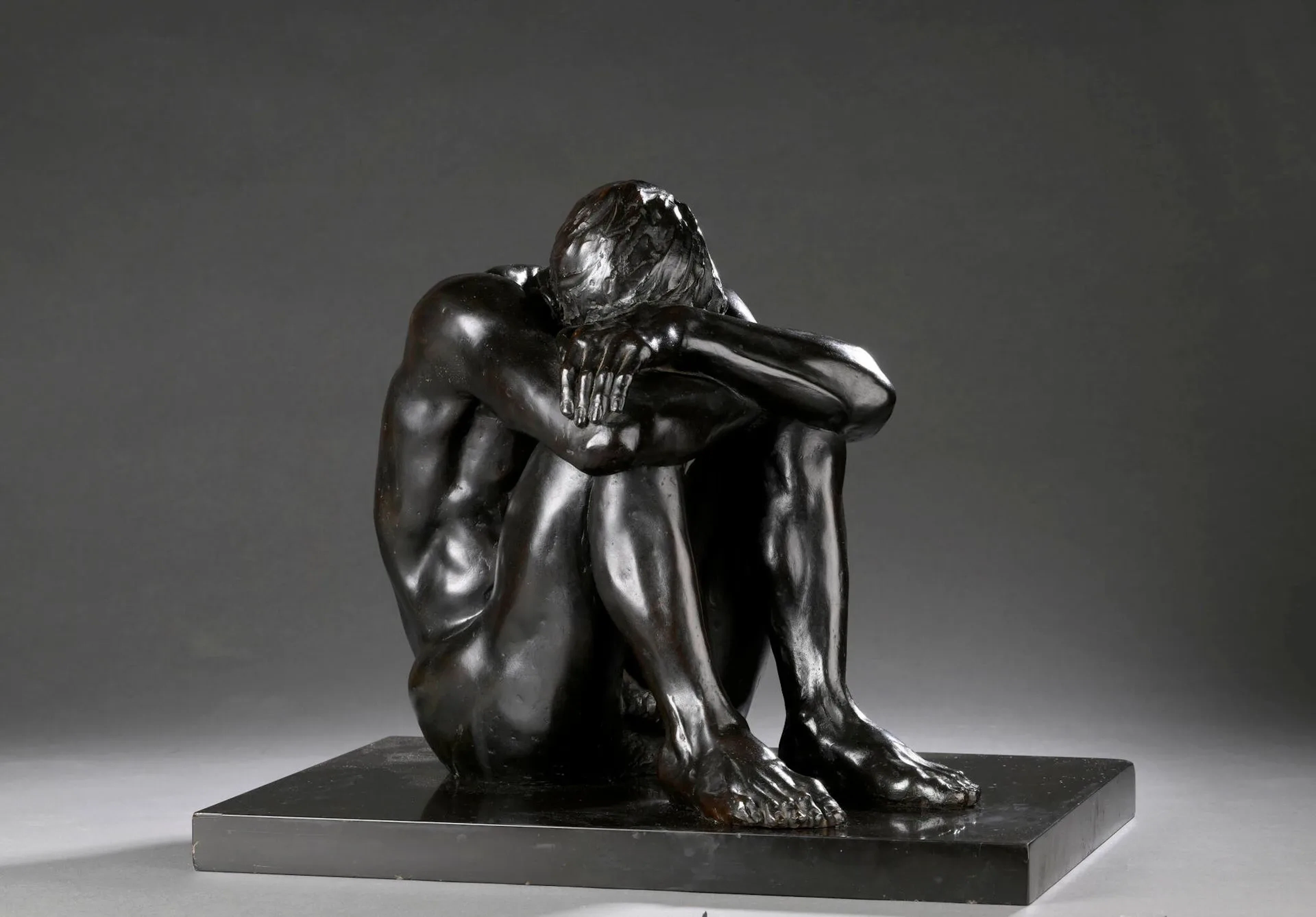 TRÉMOIS Pierre-Yves, 1921-2020, L'apocalypse, 1998 bronze à patine brune nuancée n°3/8, Susse fondeur Paris 99 (salissures et traces d'oxydations à la patine), sur la cheville gauche : Trémois, en bas du dos la marque du fondeur, Ht. : 36 cm. Accompagné d'une facture de la galerie JP'M en date du 02/01/2002.