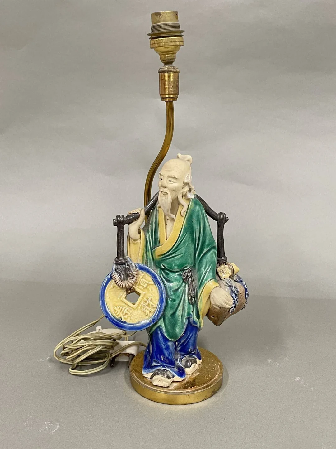 Shiwan stoneware - Lot 235