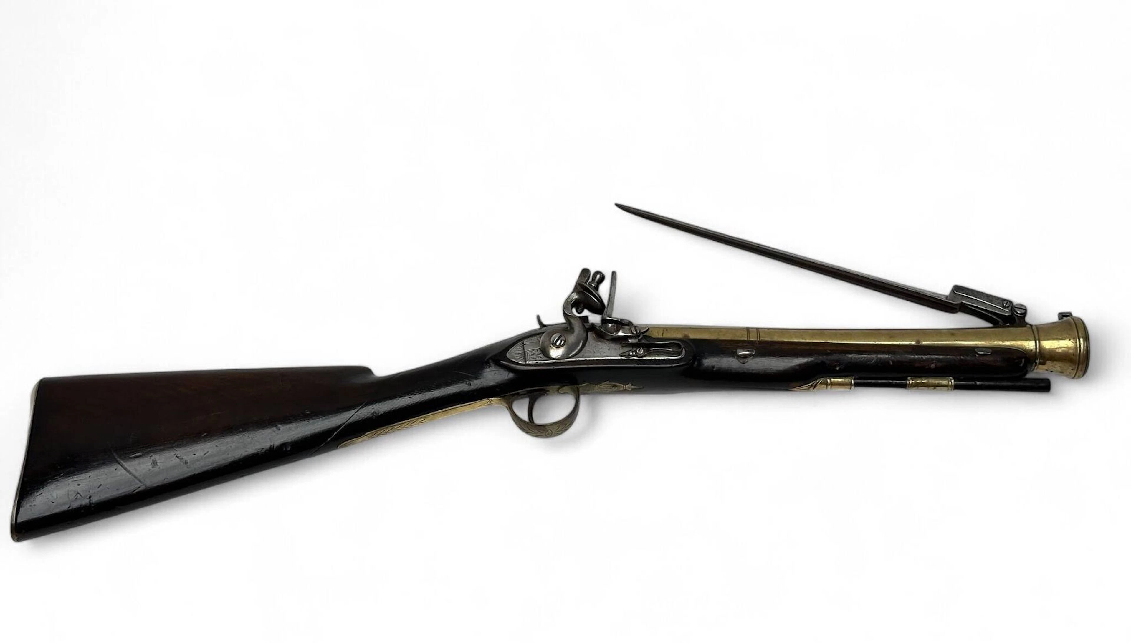 British naval blunderbuss rifle with thrown bayonet. - Lot 60