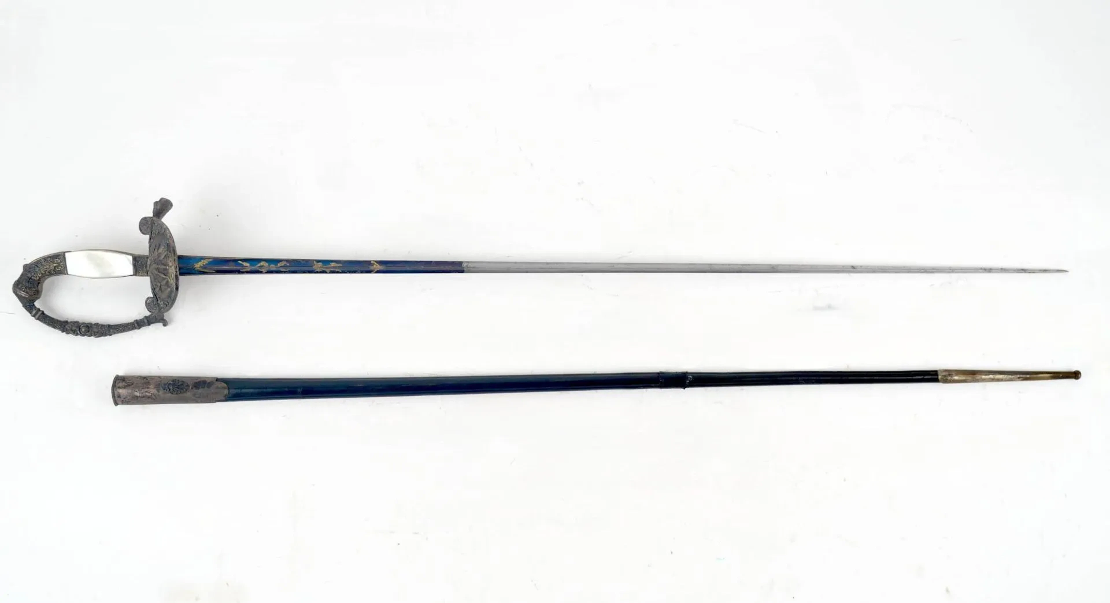 Senior Officer's Sword. - Lot 39