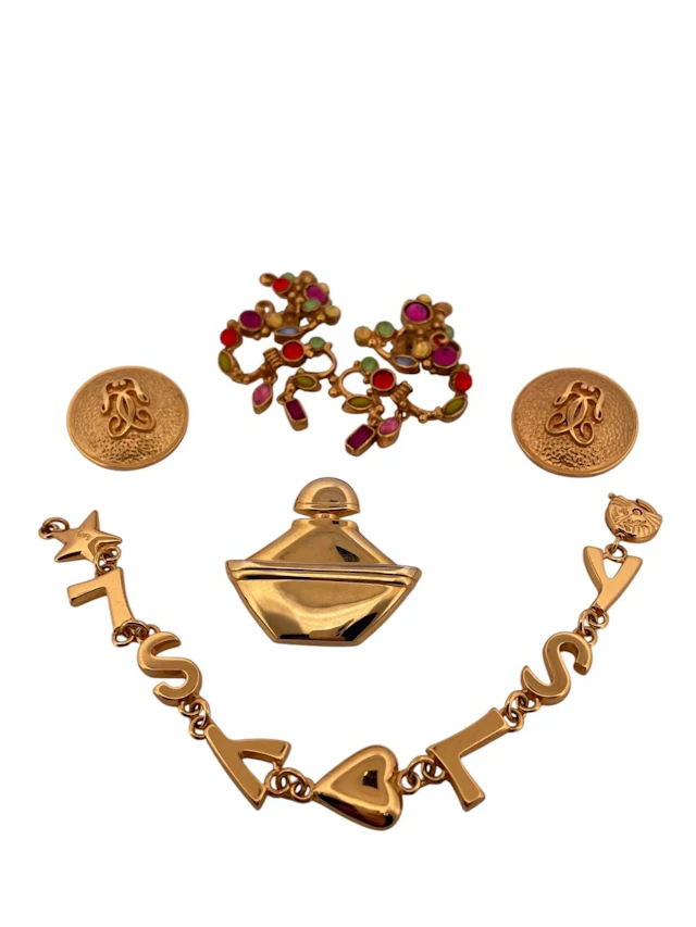 Costume jewelry set consisting of: - Lot 79