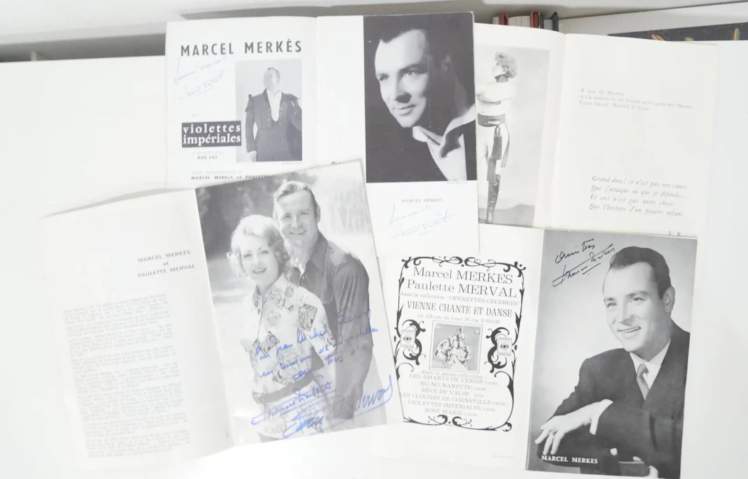 Collection of opera programs and autographs - Lot 437