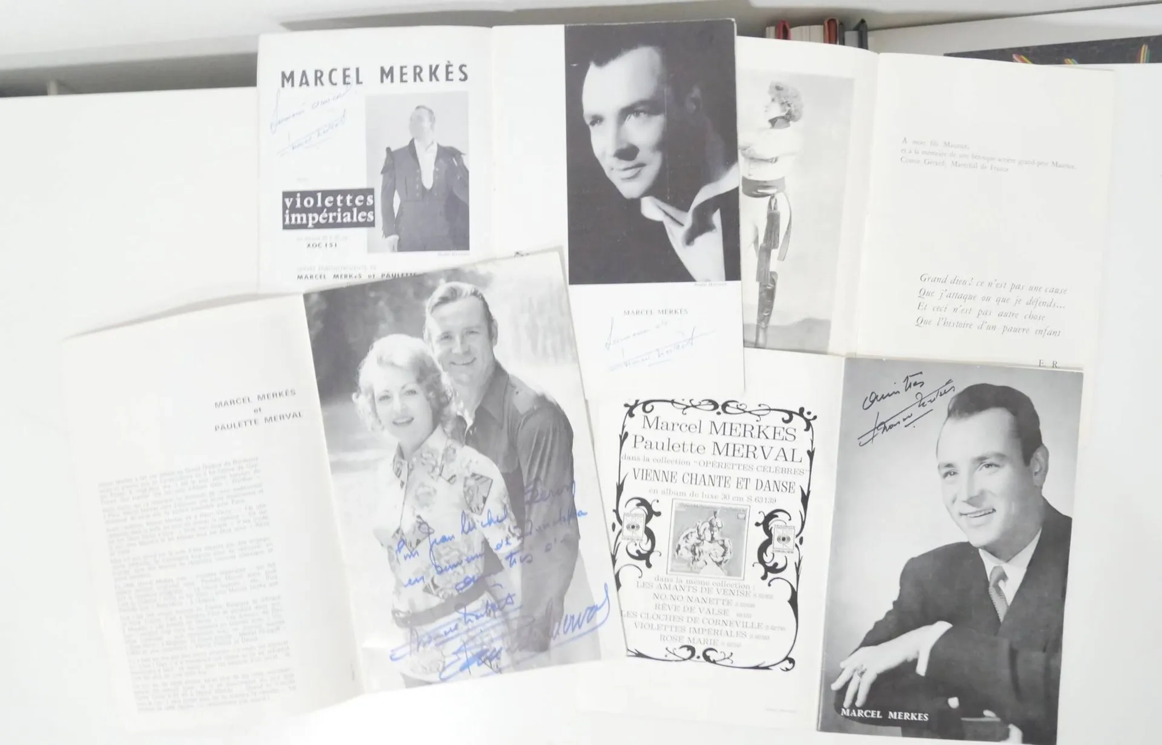 Collection of opera programs and autographs - Lot 437