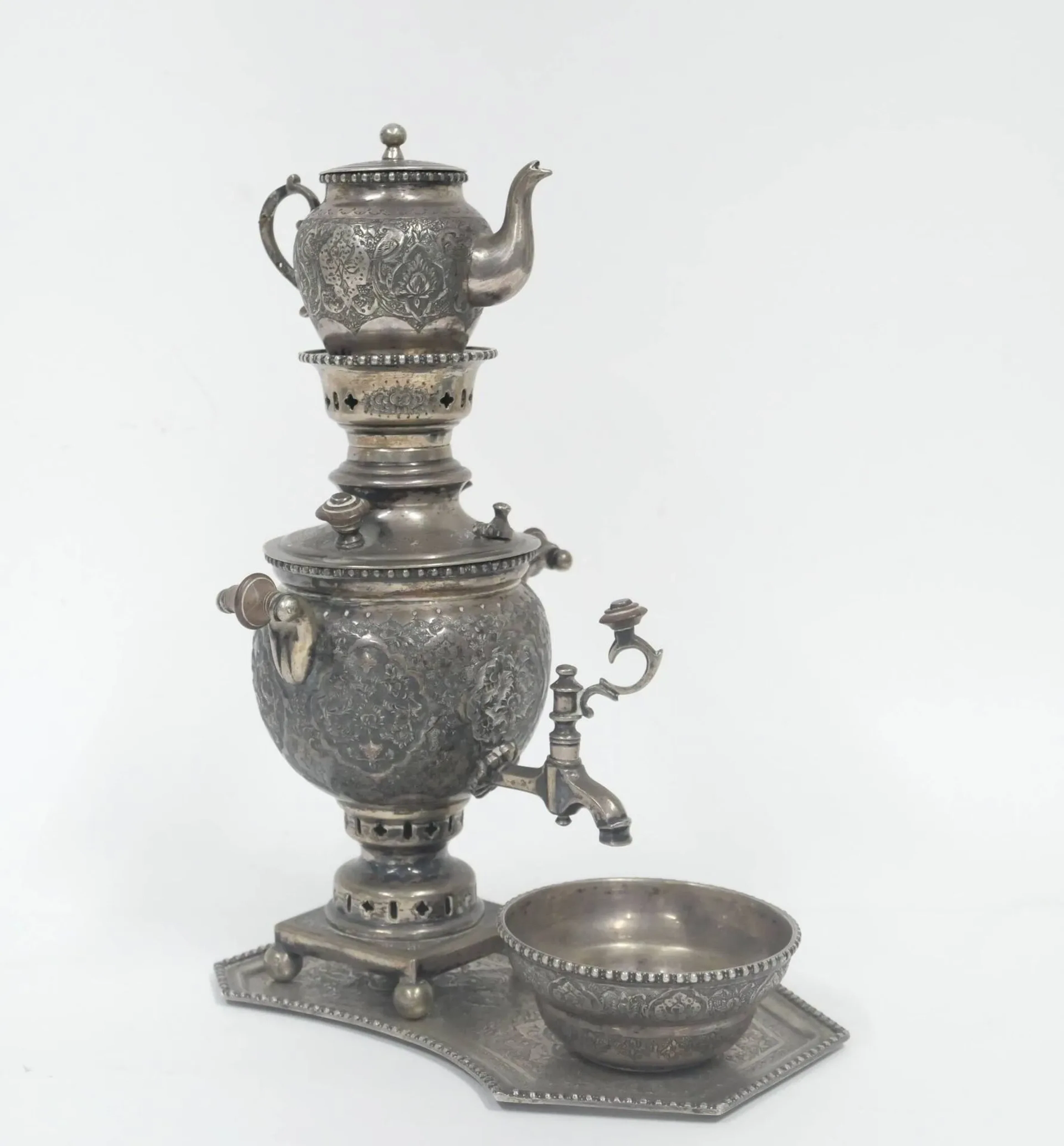 Small silver samovar set, Iran, mid-20th century - Lot 160