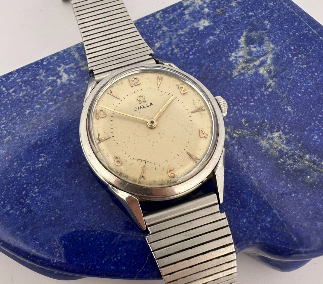 OMEGA - Lot 147