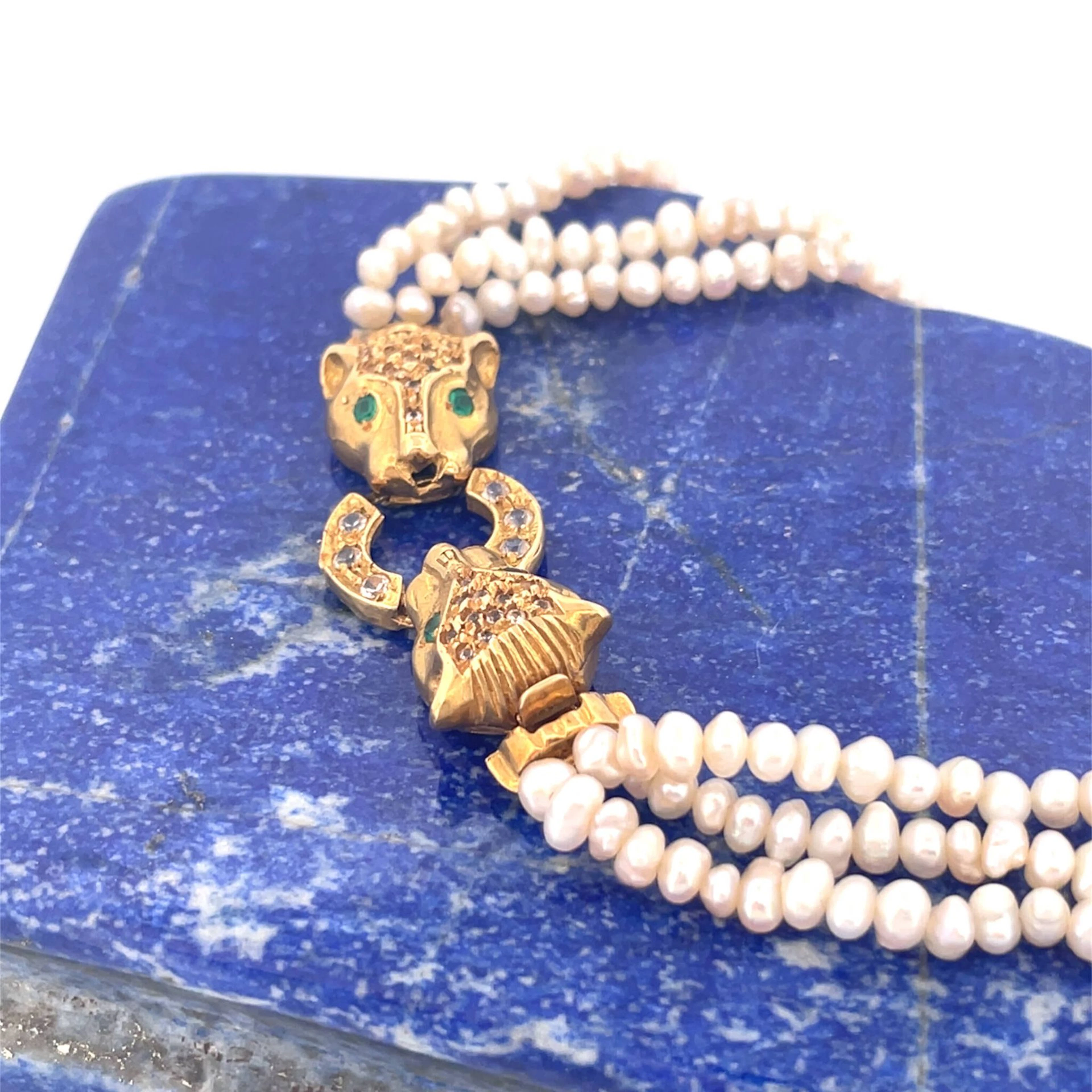 Necklace consisting of three rows of baroque cultured pearls - Lot 272