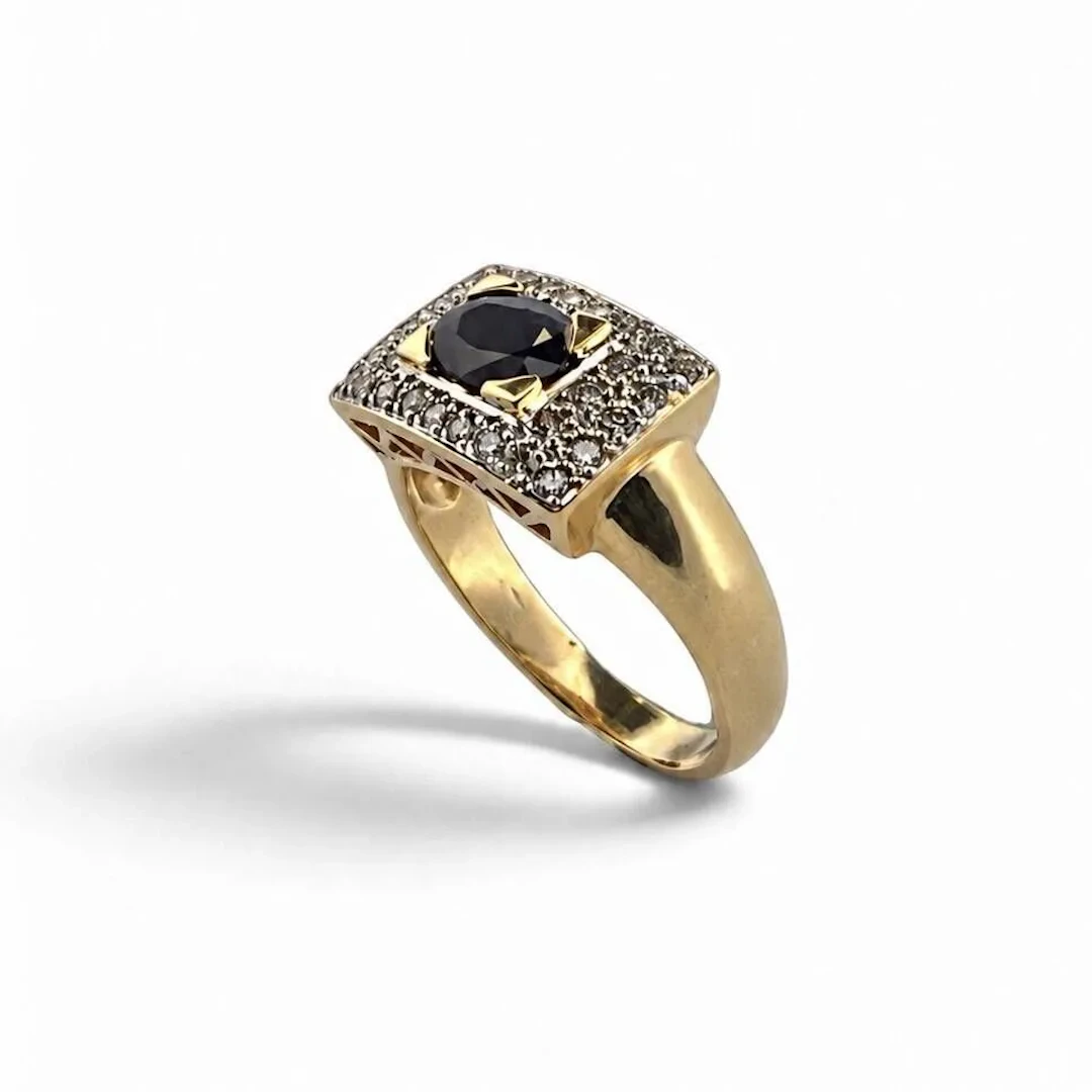 Rectangular yellow gold (750) ring set with an oval sapphire - Lot 294