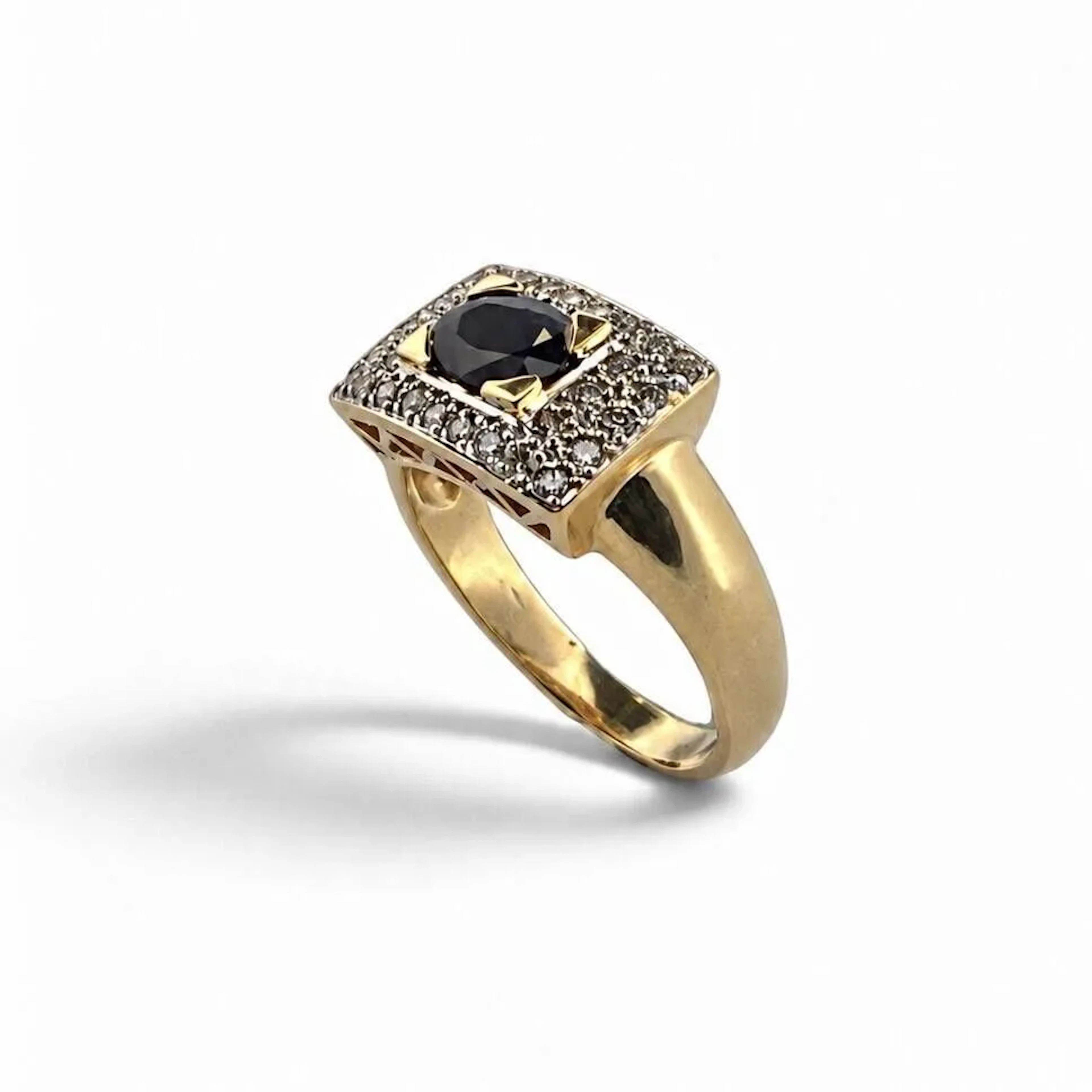 Rectangular yellow gold (750) ring set with an oval sapphire - Lot 294