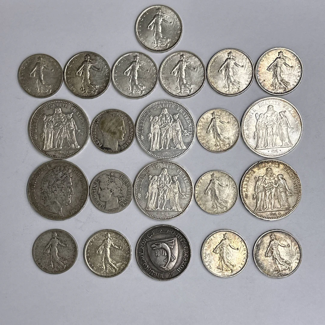 Set of 21 silver coins and 1 silver token: - Lot 33