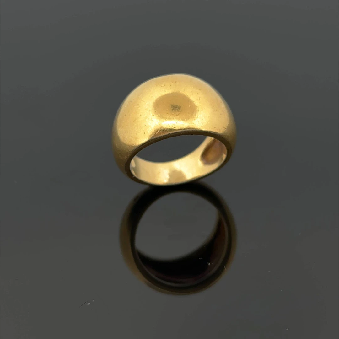 Plain yellow gold (750) band ring. Made in France. - Lot 201