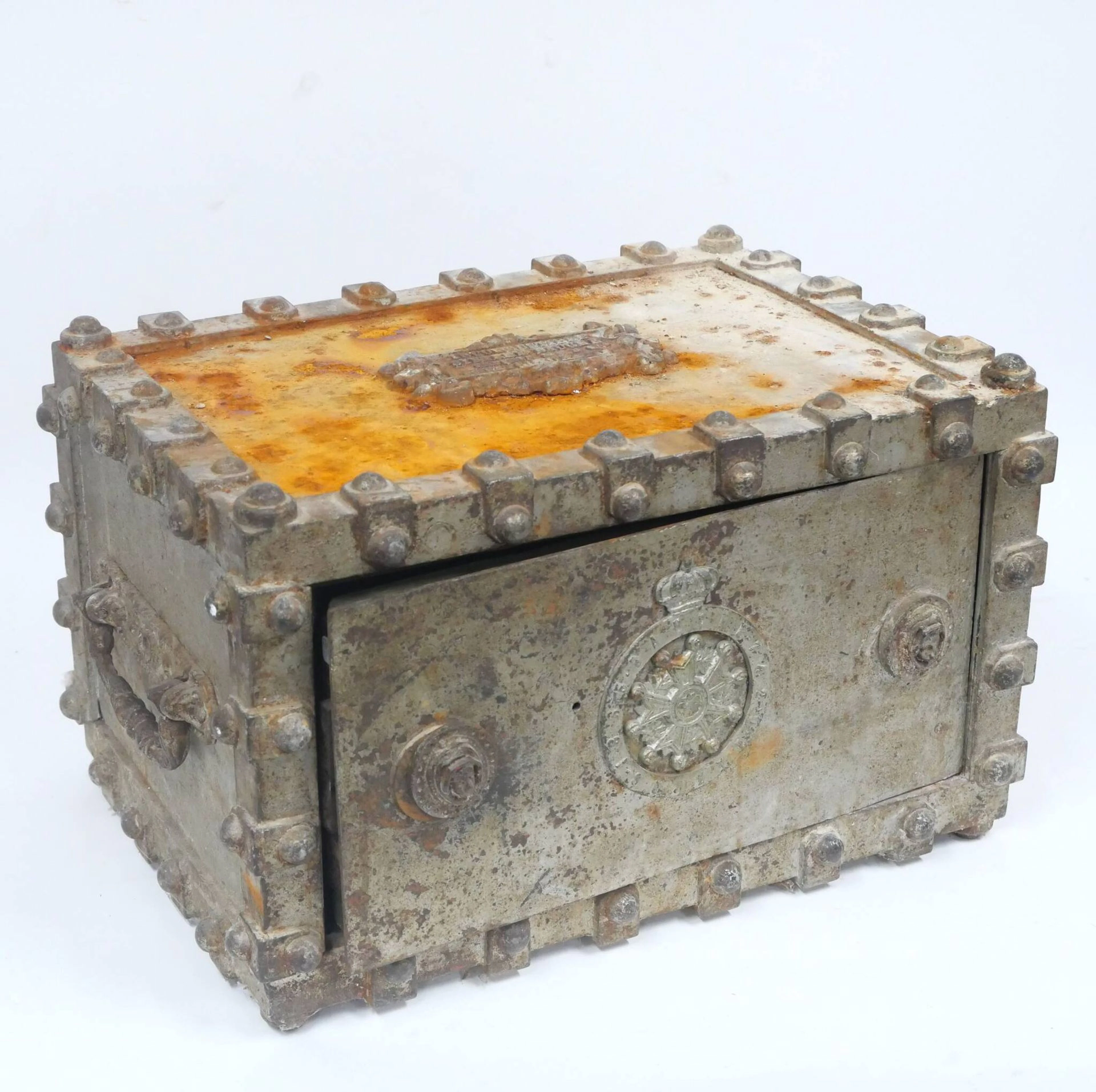 Small safe by the BAUCHE brand - Lot 210