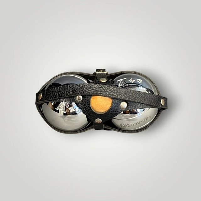 FICHE EXPERT LOUIS VUITTON pair of steel pétanque balls engr - Lot 141