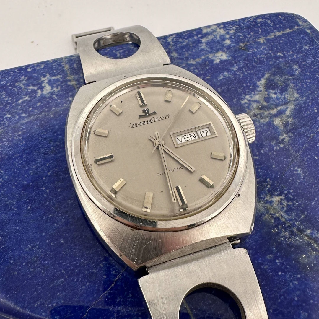JAEGER-LECOULTRE CLUB DAY-DATE AUTOMATIC - Lot 98