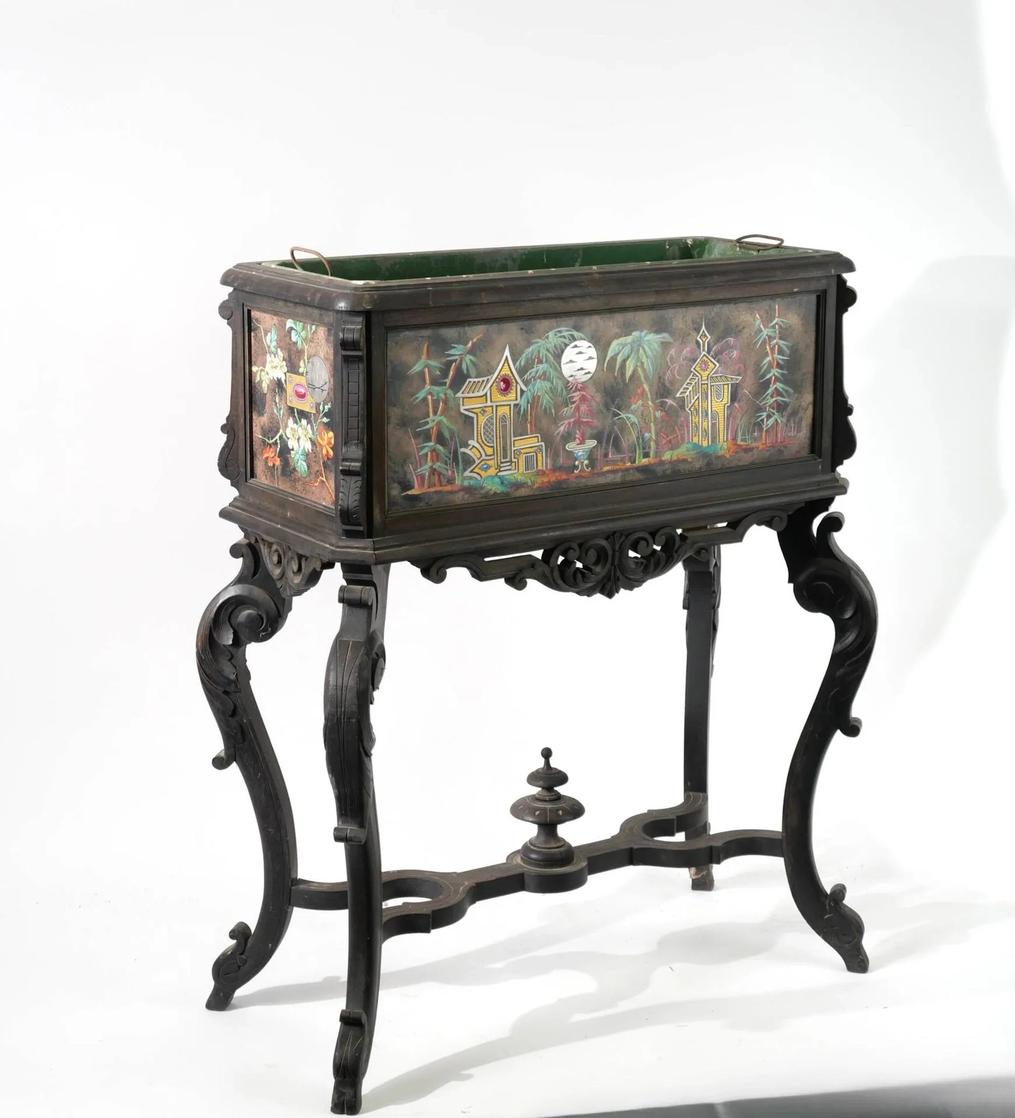 Japanese-style planter decorated on three sides with porcela - Lot 236
