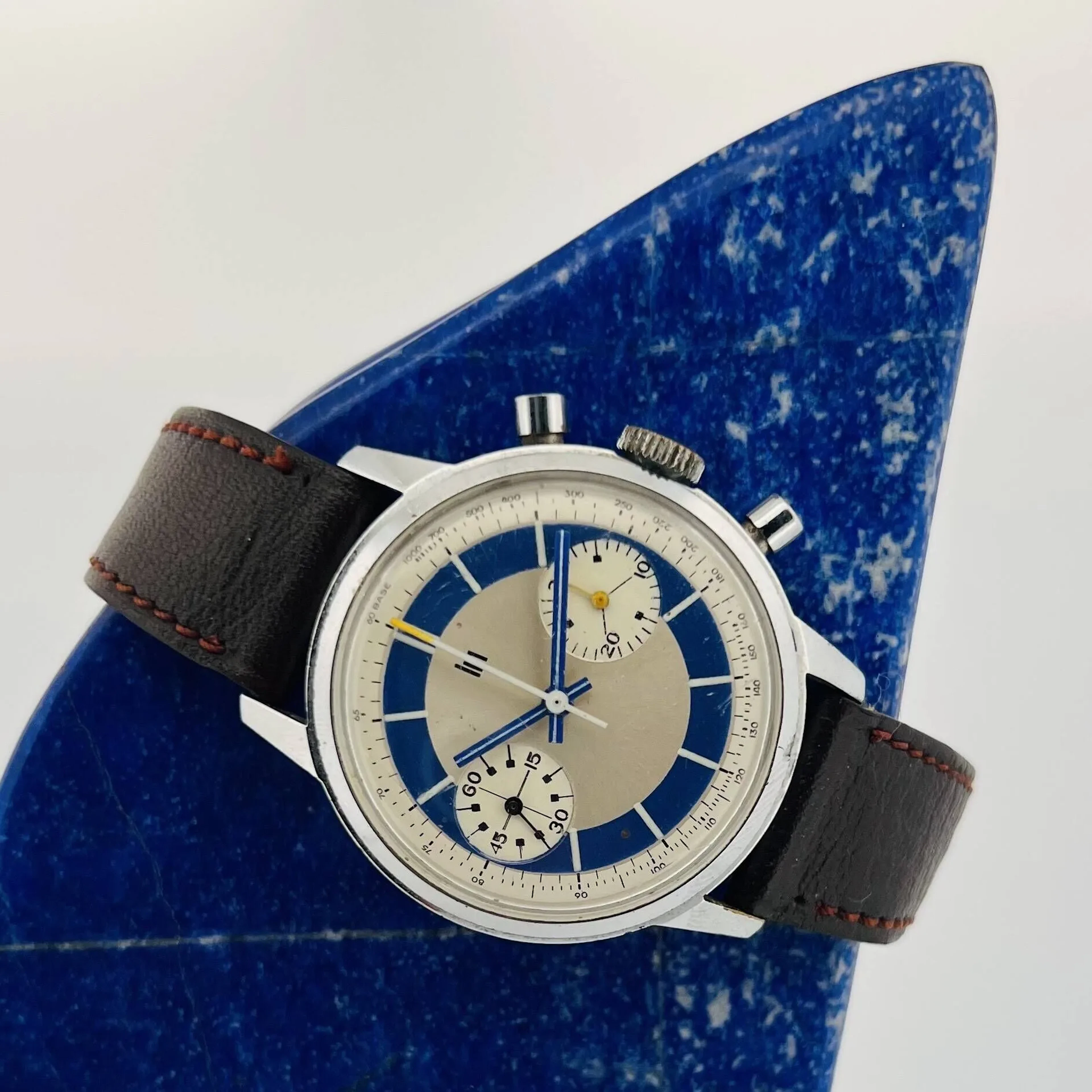 LIP CHRONOGRAPH - Lot 132