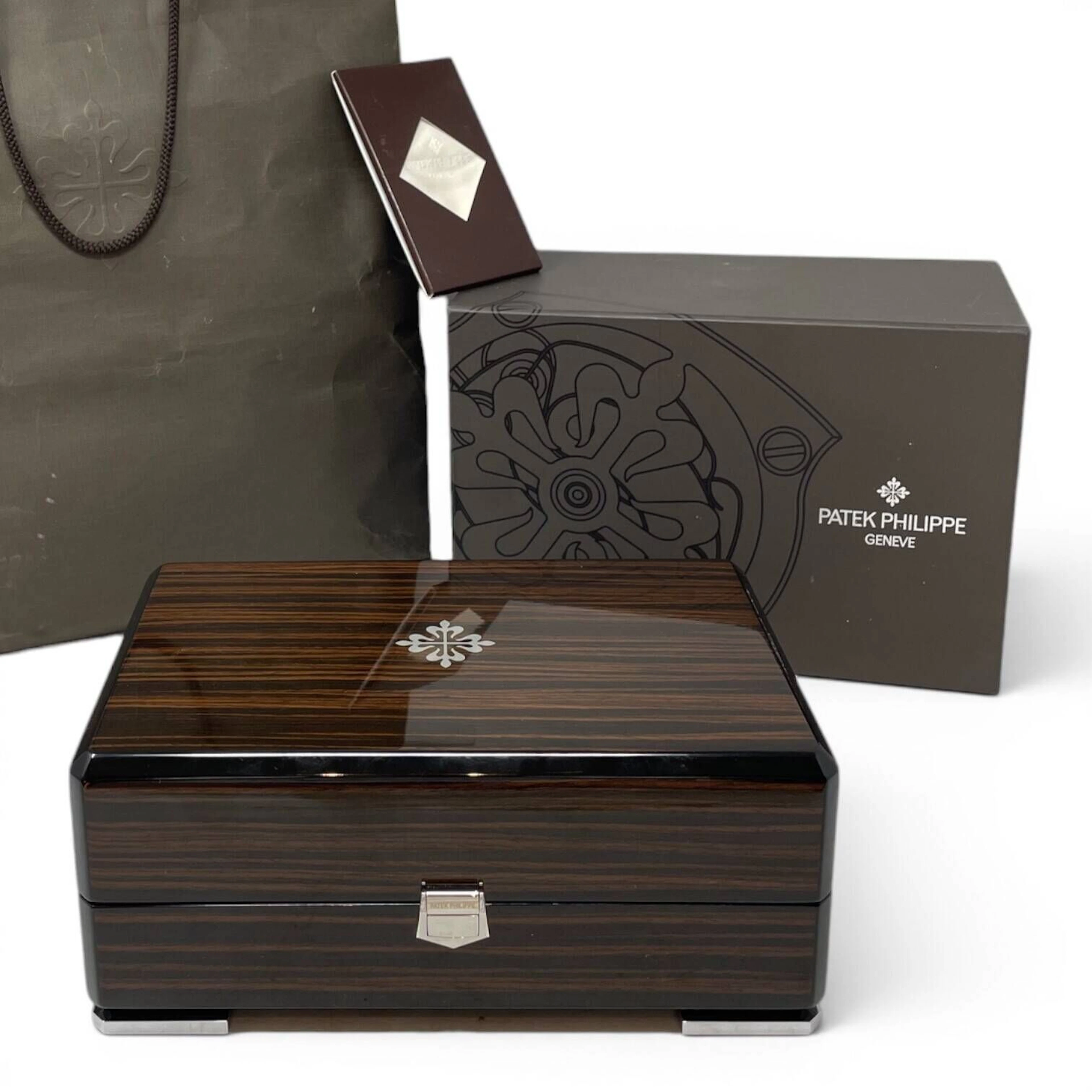PATEK PHILIPPE - Lot 348