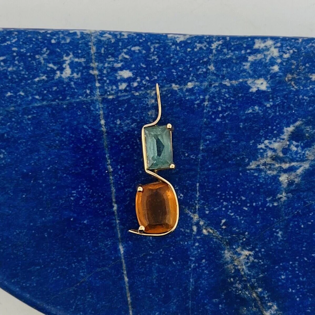 "Dynamic" pendant in yellow gold (750) set with a rectangula - Lot 334