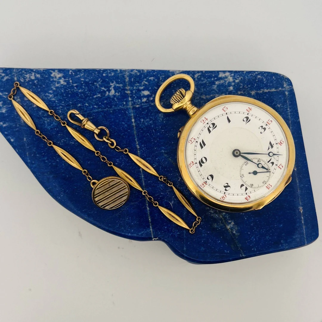 Yellow gold (750) gousset watch, white enamel dial with Arab - Lot 19