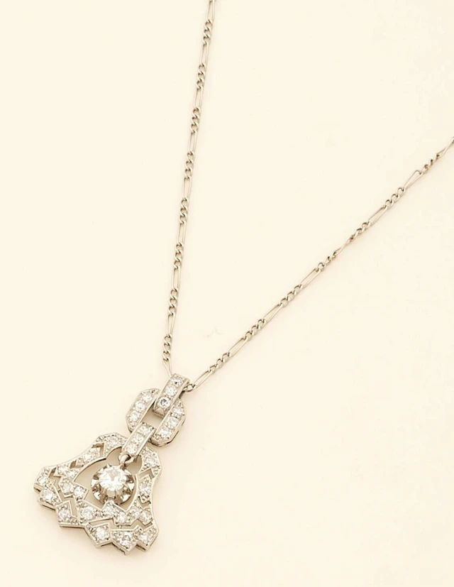 Platinum (850e) pendant necklace, consisting of a Figaro-lin - Lot 101