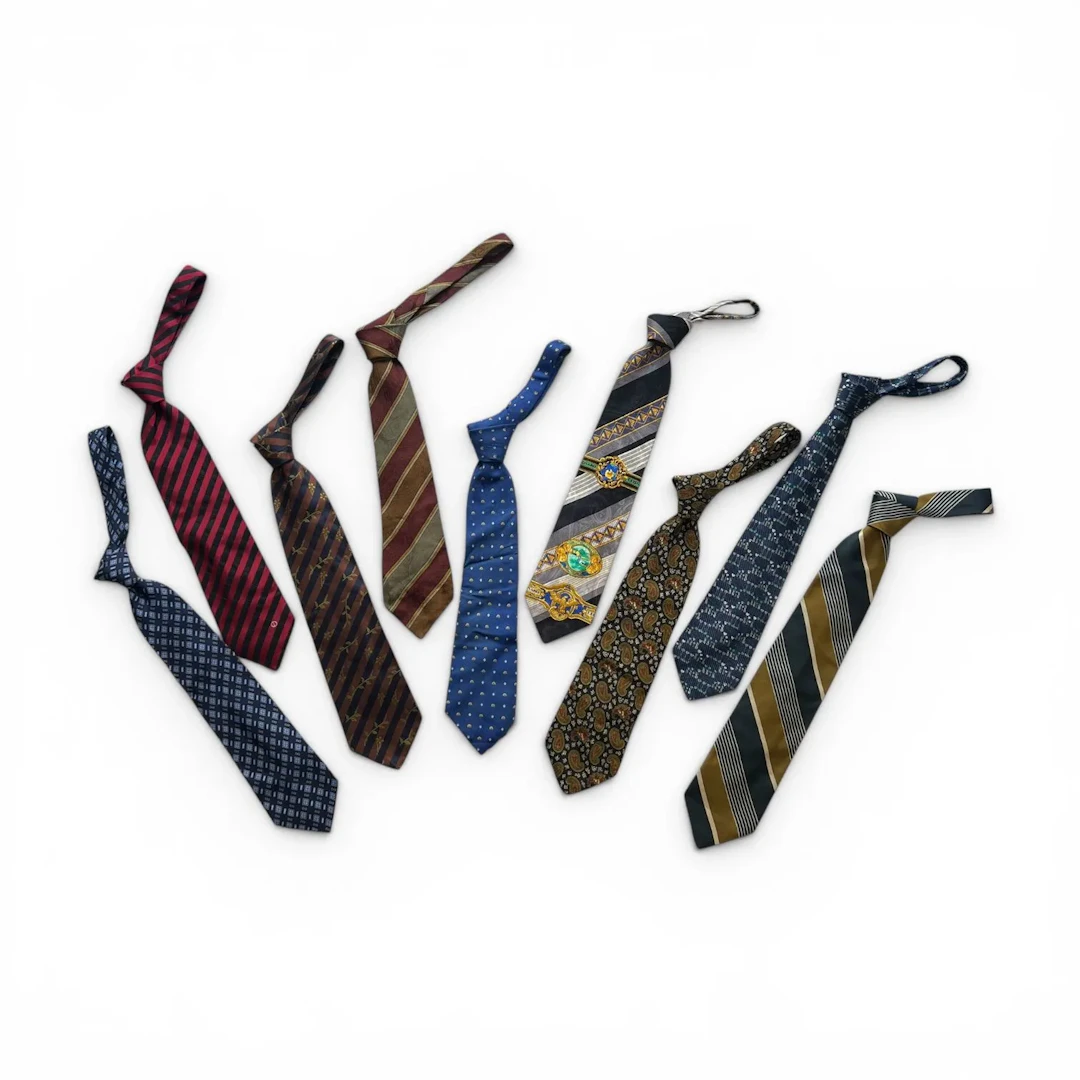 Set of 8 ties by Lagerfeld, Lanvin, Rykiel Homme, Léonard, S - Lot 150