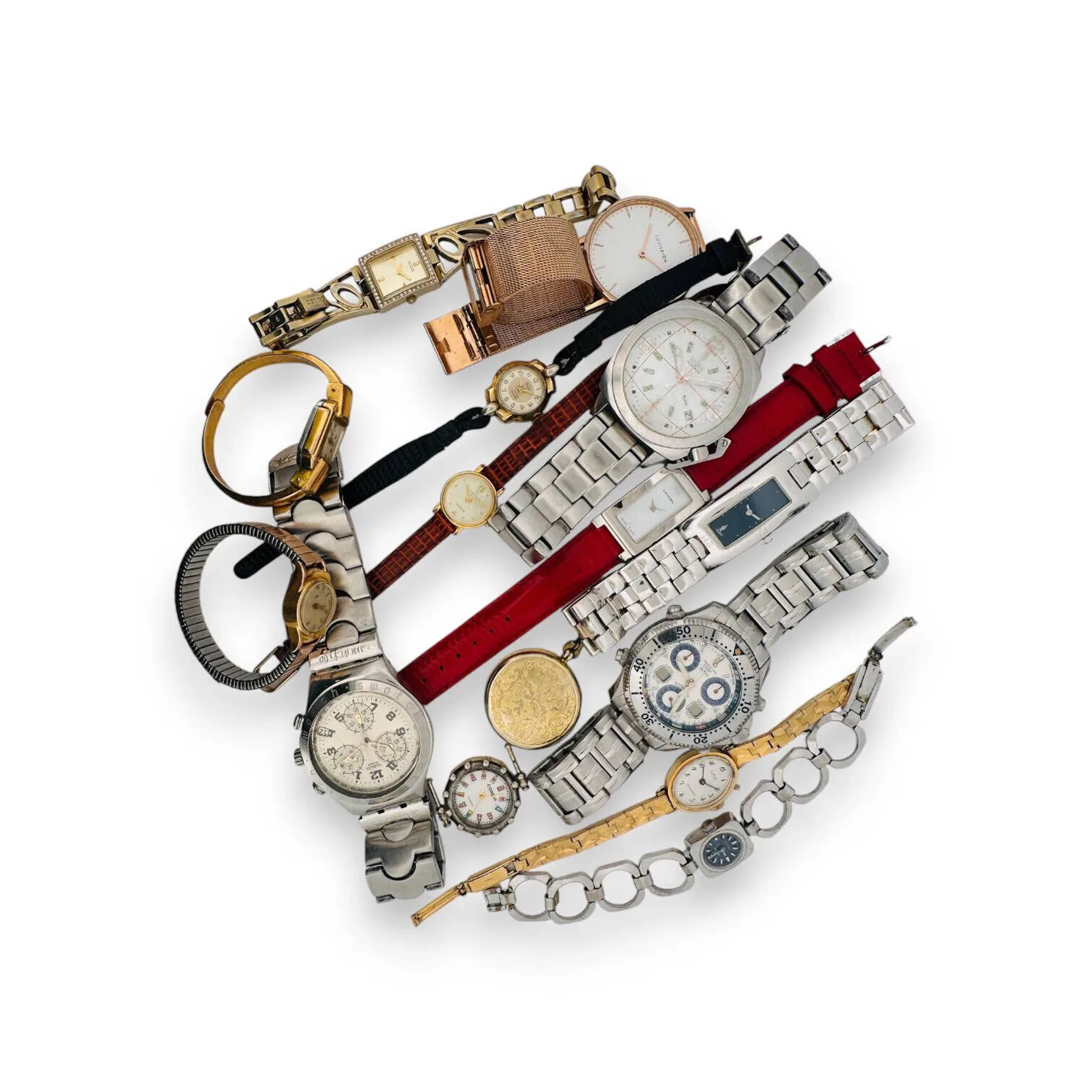 Lot de montres bracelets mixtes en acier et métal, marques diverses dont CORUM, LIP, LANCEL, SWATCH, GUESS. Vendues en l'état : accidents divers.