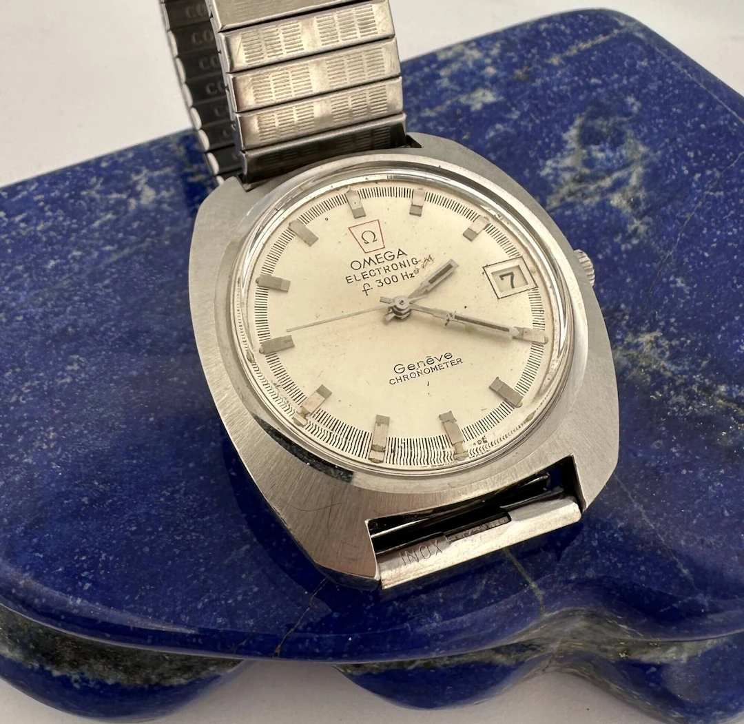 OMEGA GENEVA ELECTRONIC F300 HZ CHRONOMETER - Lot 69
