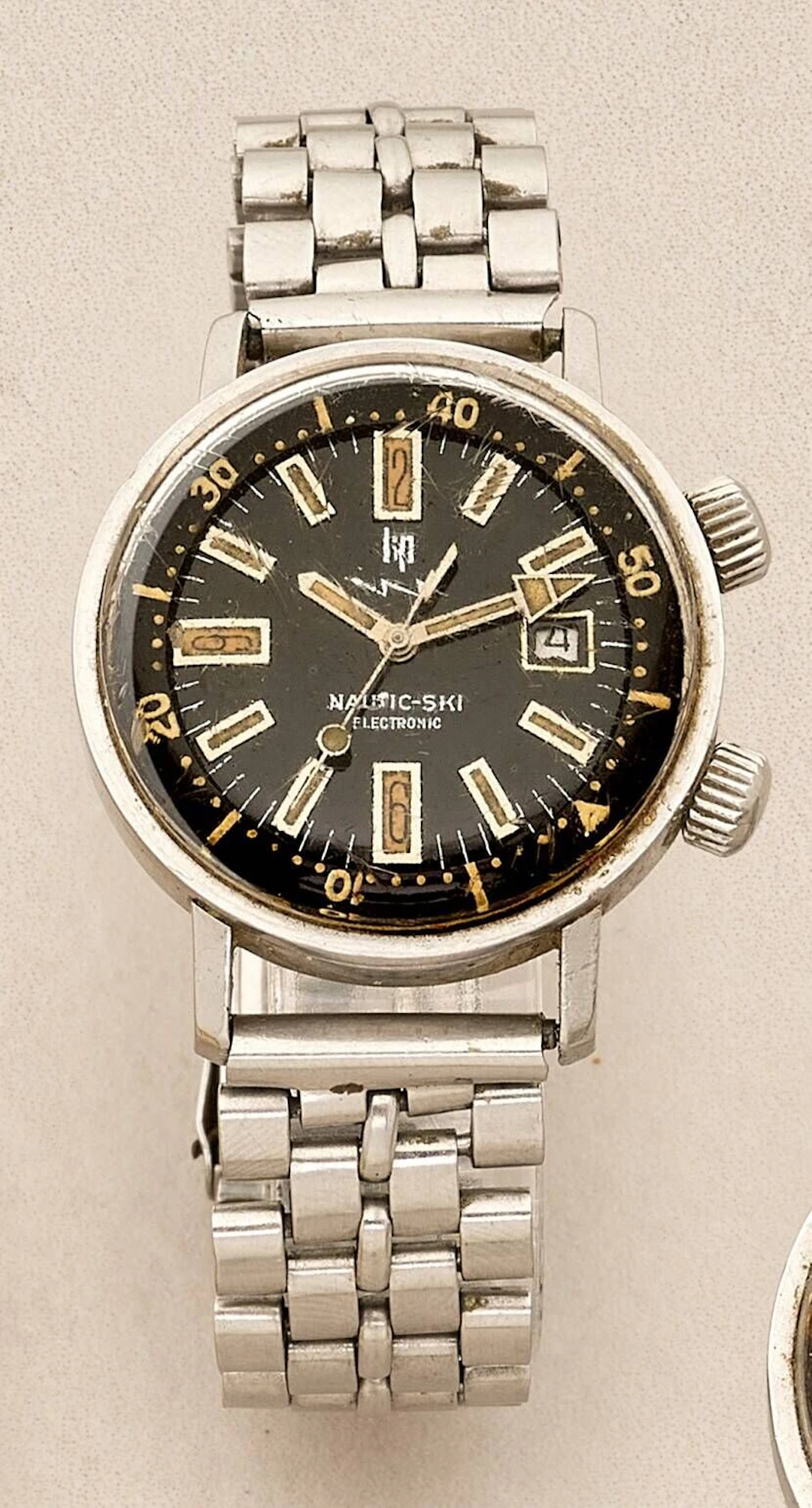 LIP NAUTIC-SKI ELECTRONIC - Lot 151