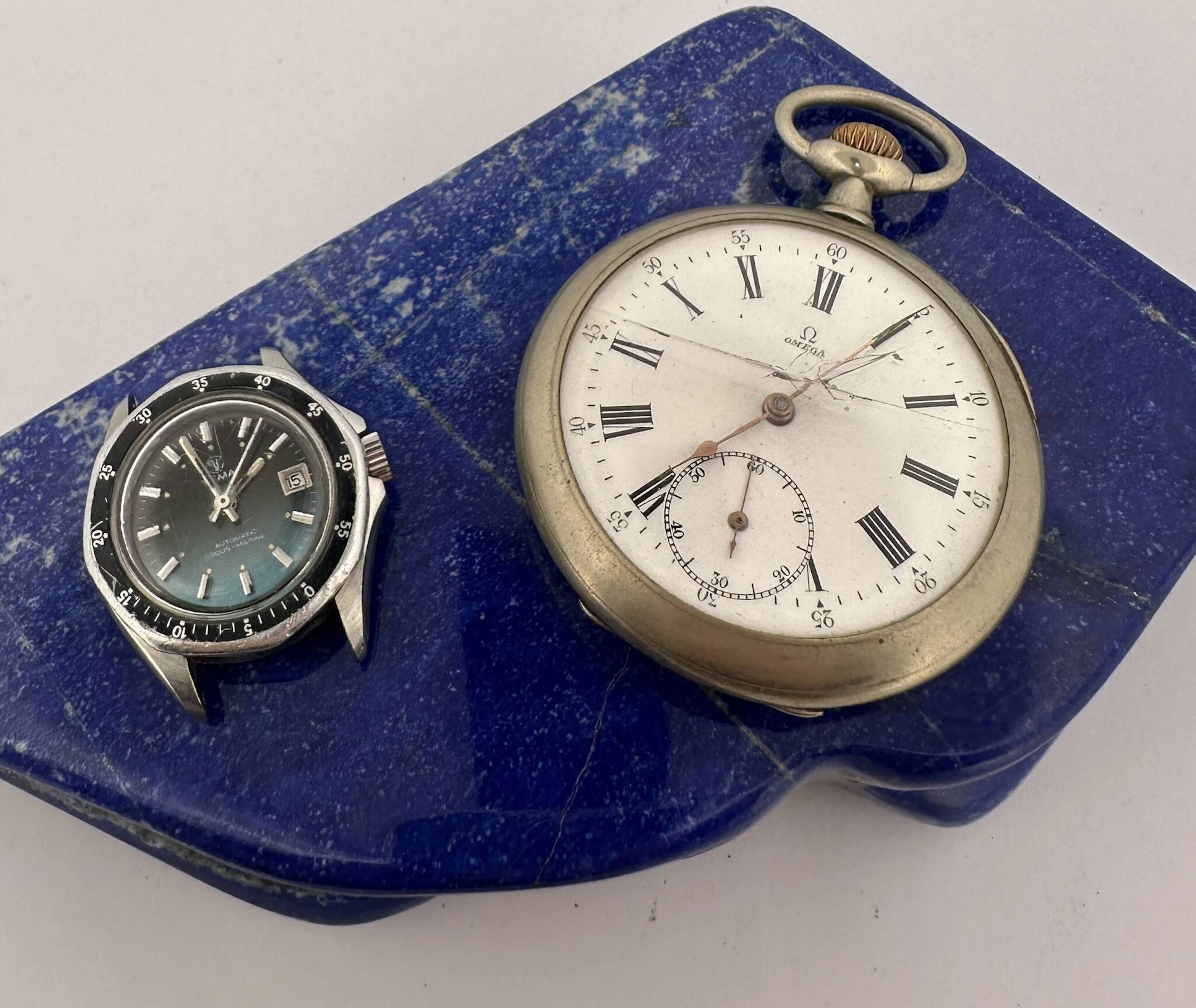 Set of two watches including: - Lot 140