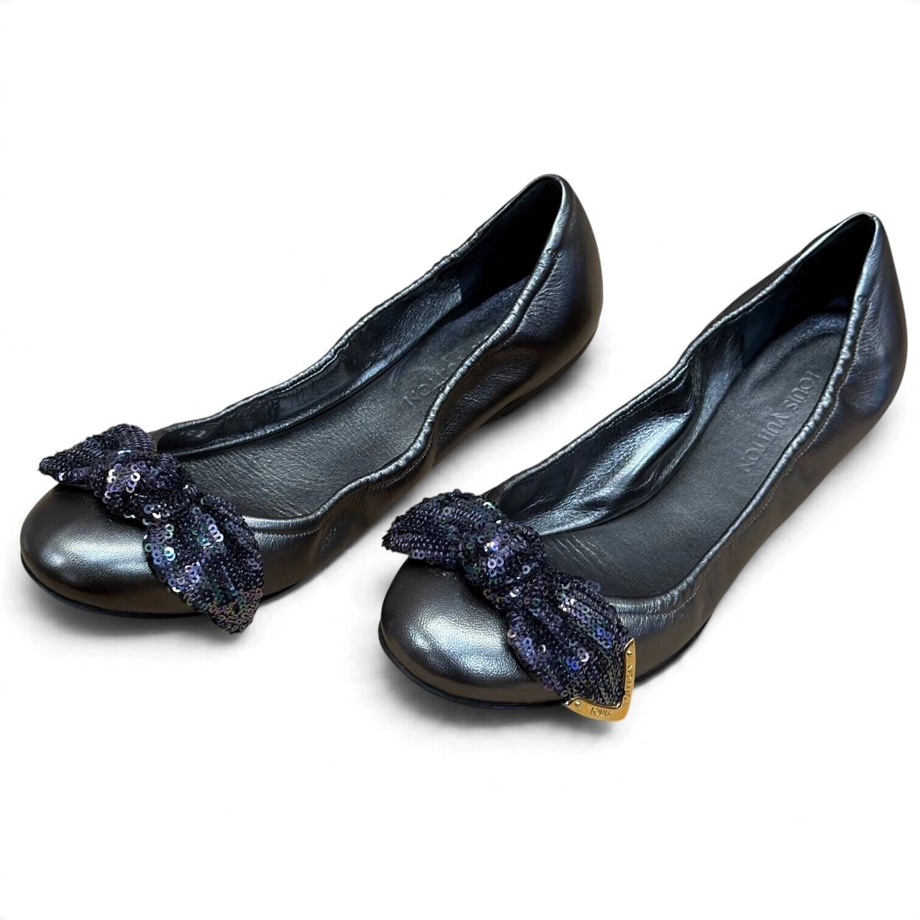 LOUIS VUITTON - Lot 170