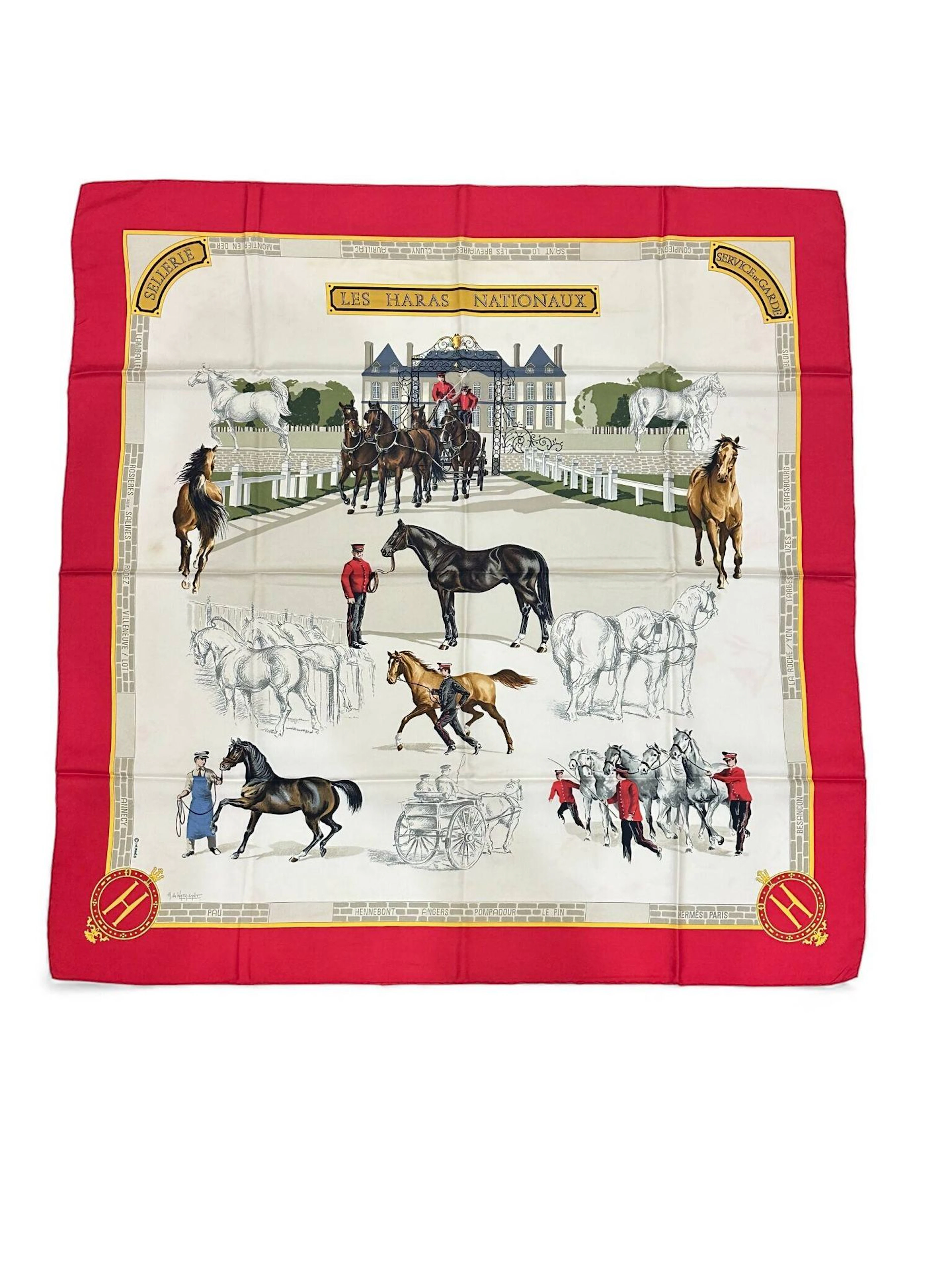 HERMES Paris "Les haras nationaux" d'après Hubert de Watrigant Carré en soie à bordures rouges Titré et signé 89 x 90 cm Petites taches Dans sa boîte d'origine (accidents)