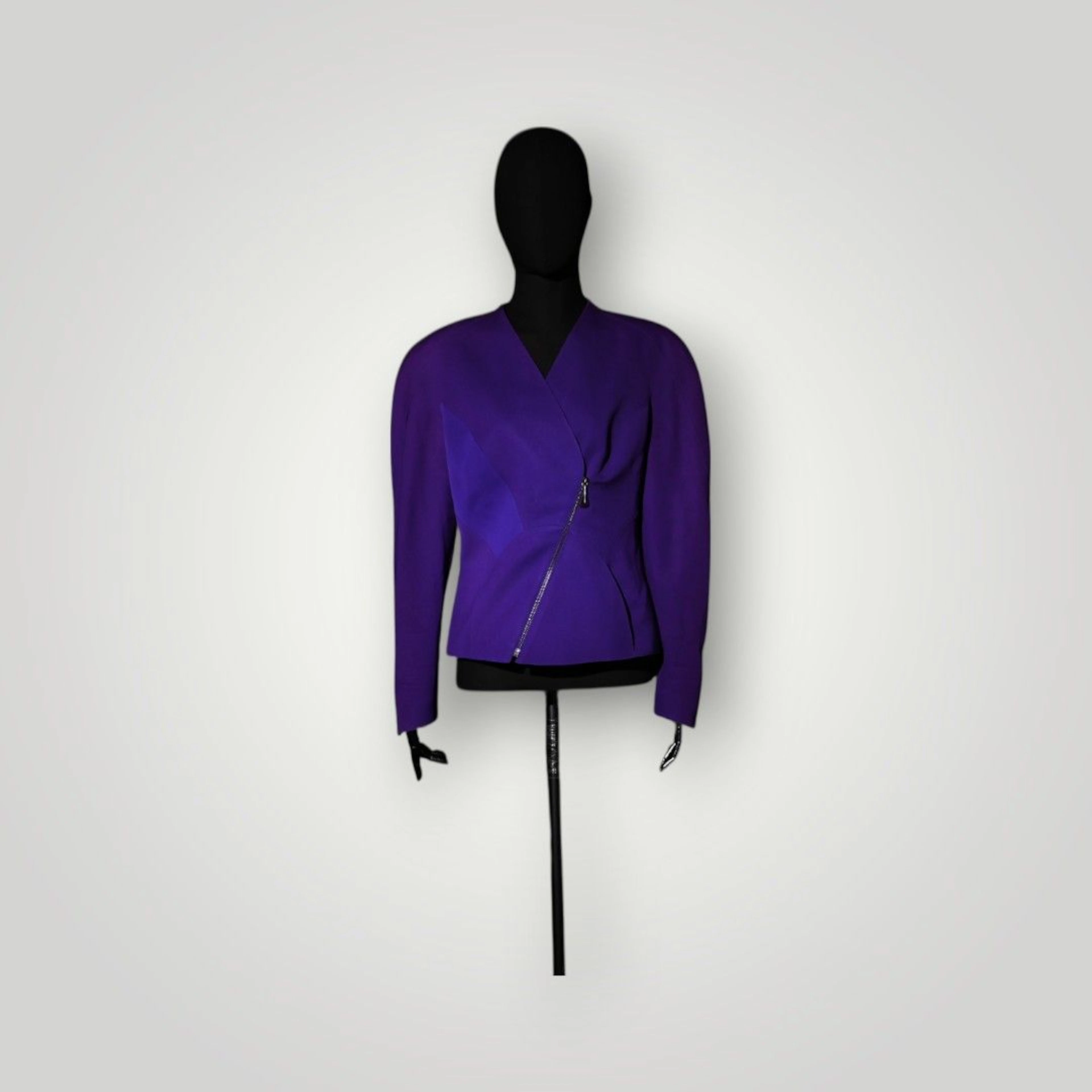 MUGLER by Thierry Mugler - Lot 389
