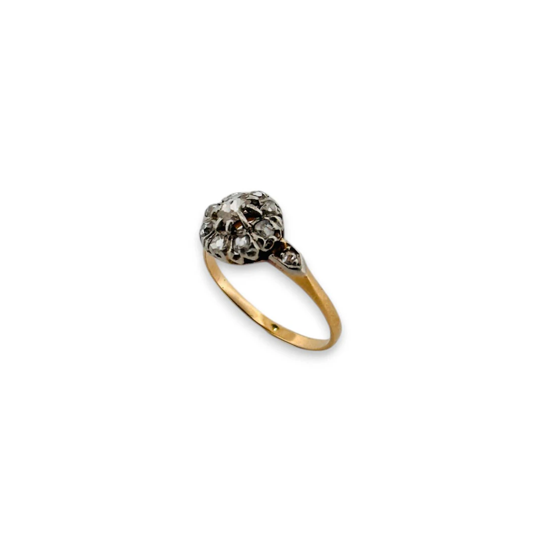 Delicate ring in yellow gold (750) and platinum (850), set w - Lot 309