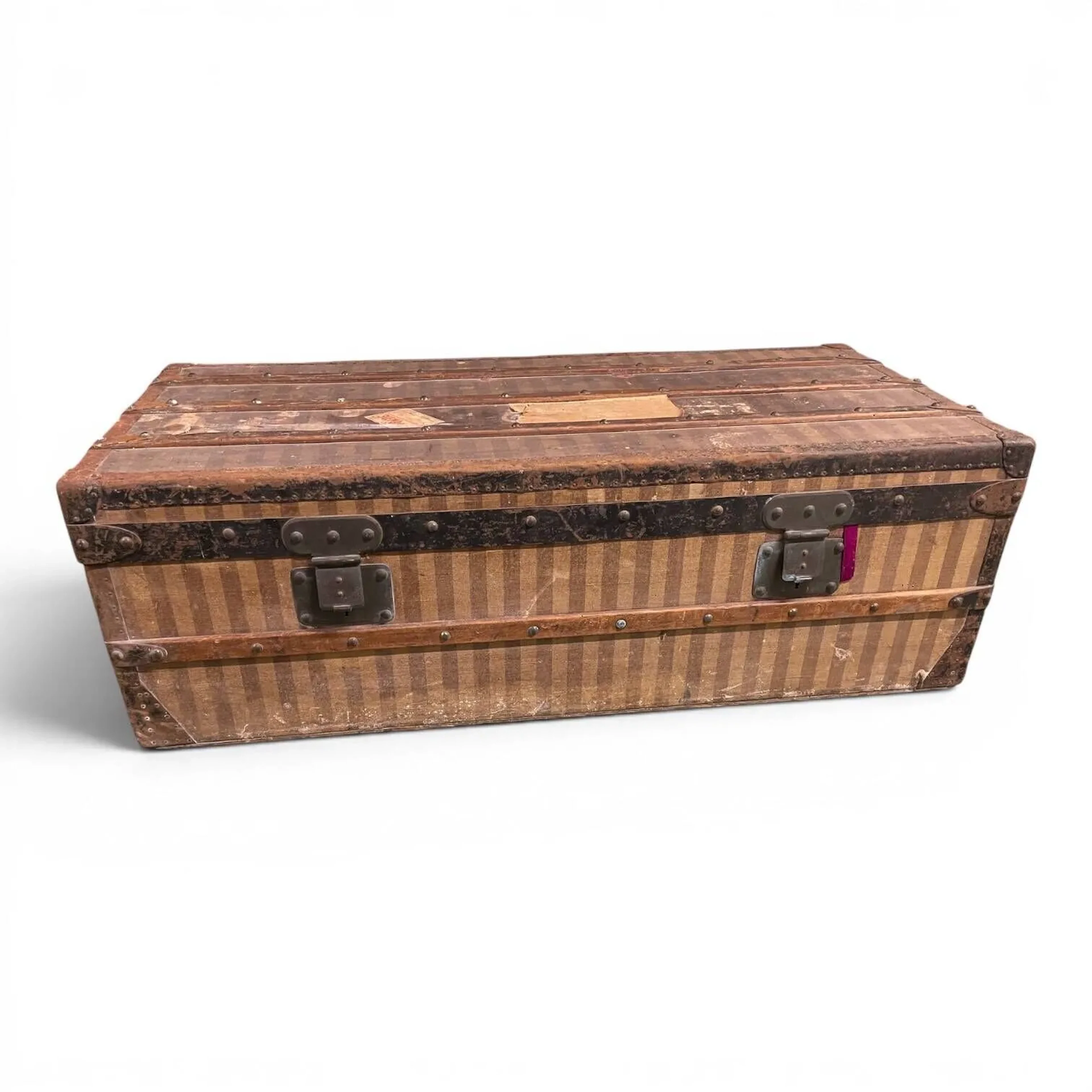 LOUIS VUITTON - Lot 324