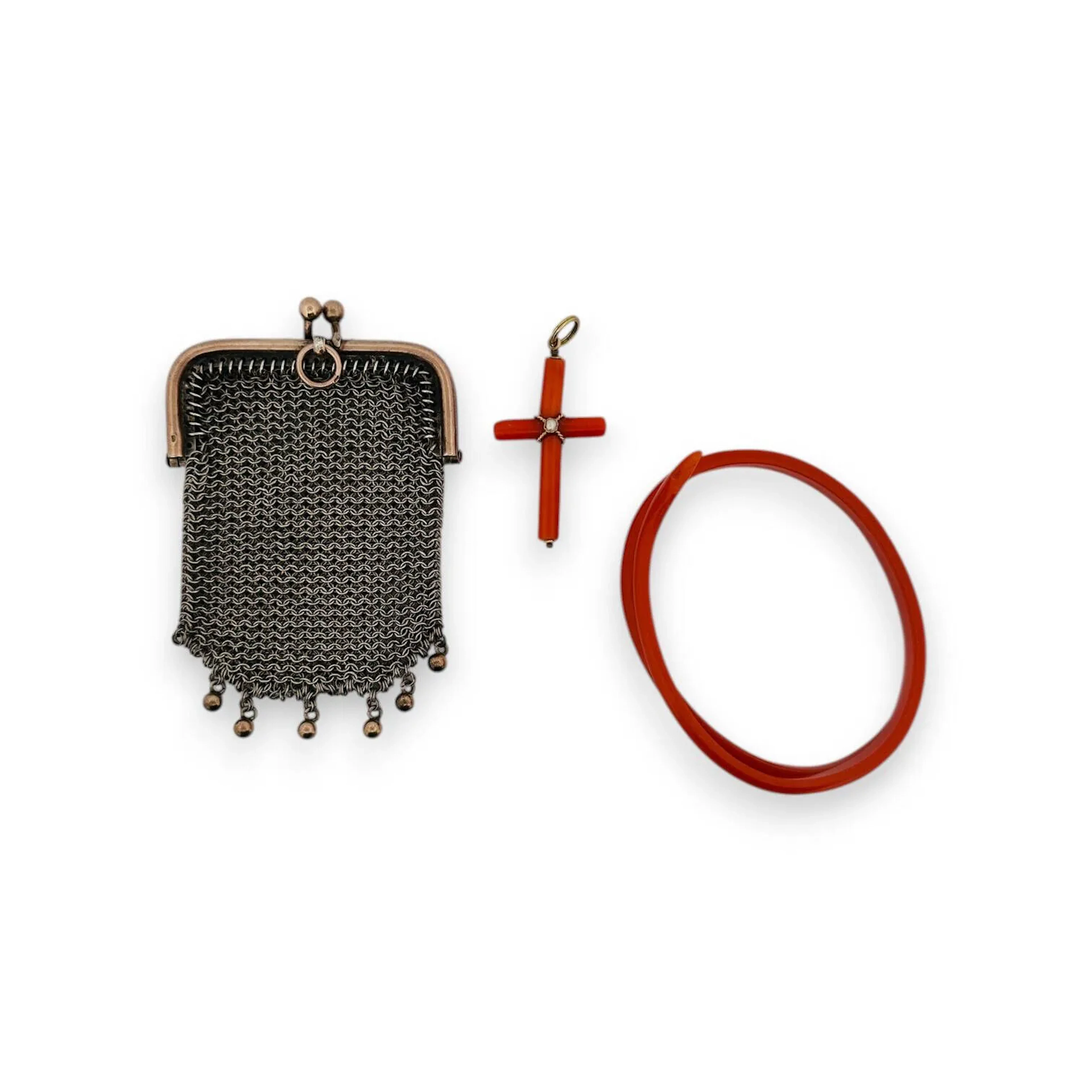 Lot consisting of a silver mesh purse (800), a coral imitati - Lot 528