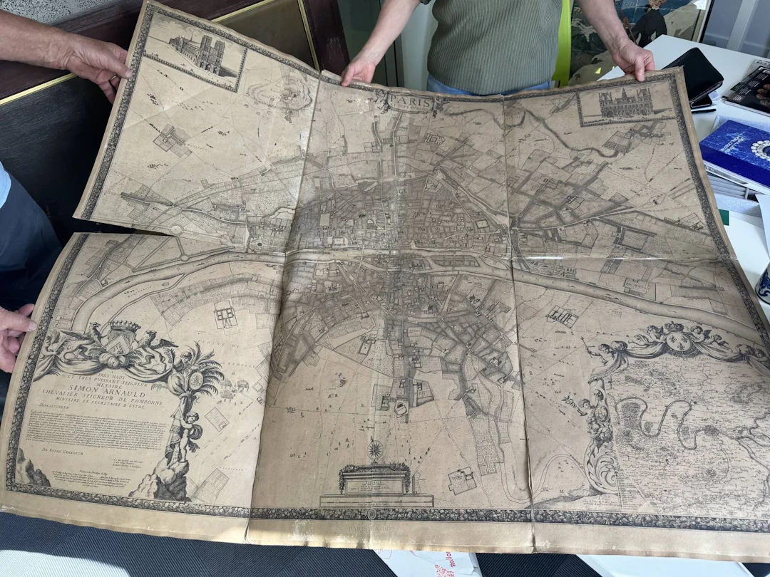 "Paris and Its Surroundings" - Lot 38