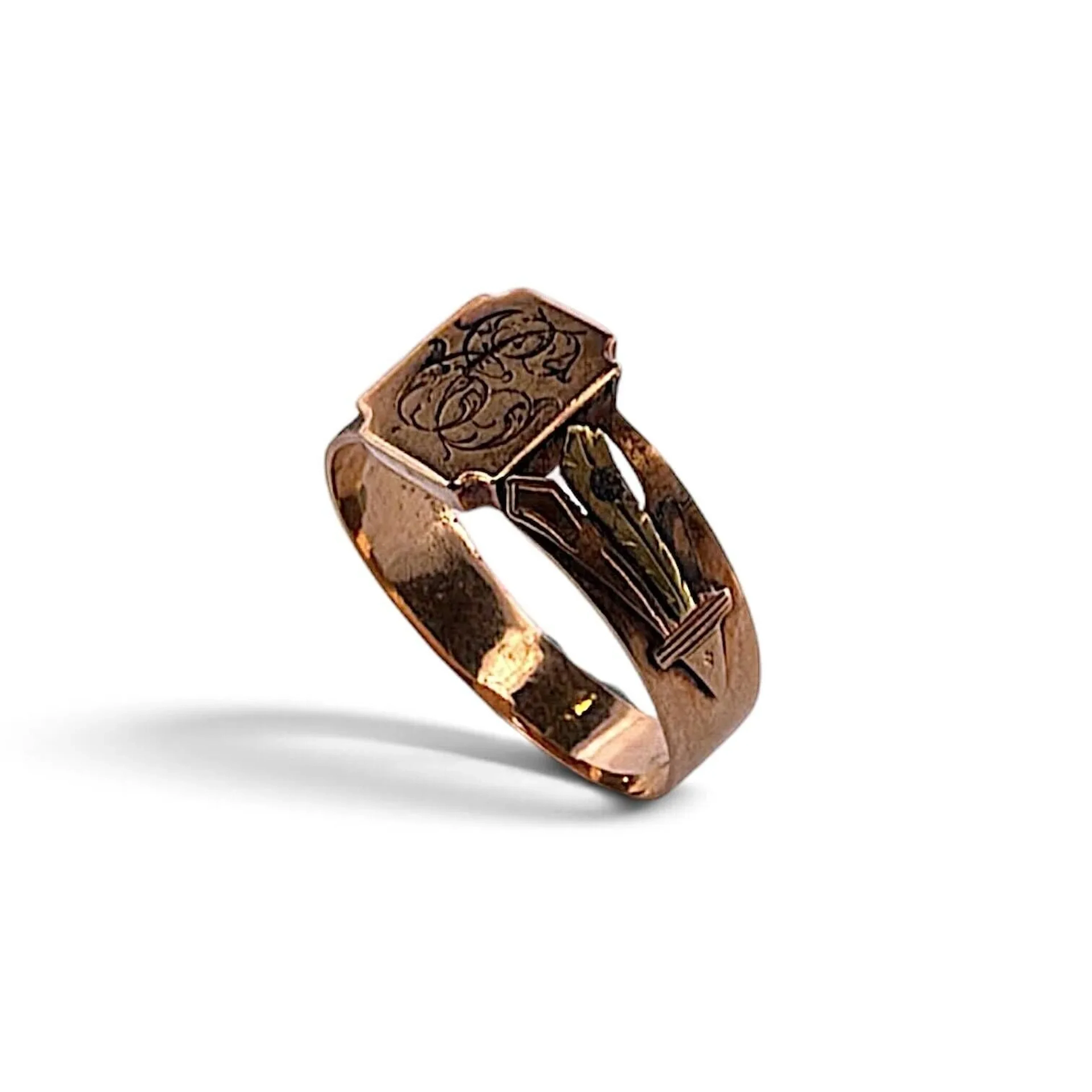 Monogrammed rose gold (750) signet ring, with chips and scra - Lot 310