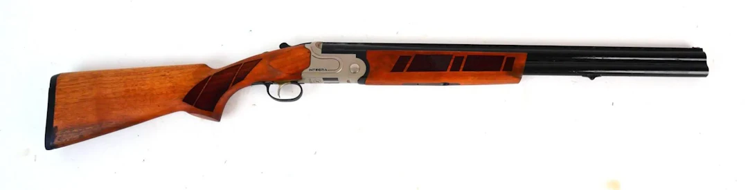 Khan Arms Intégra 12/76-caliber shotgun (No. 16-122212). 61 - Lot 75