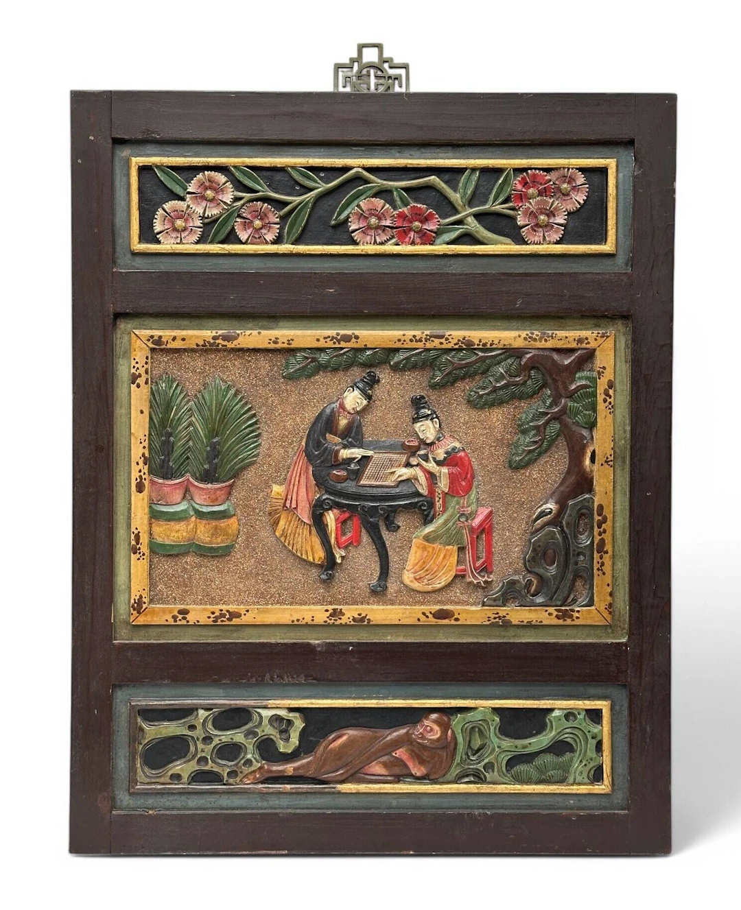 CHINA, first half of the 20th century Panel carved in bas-re - Lot 220